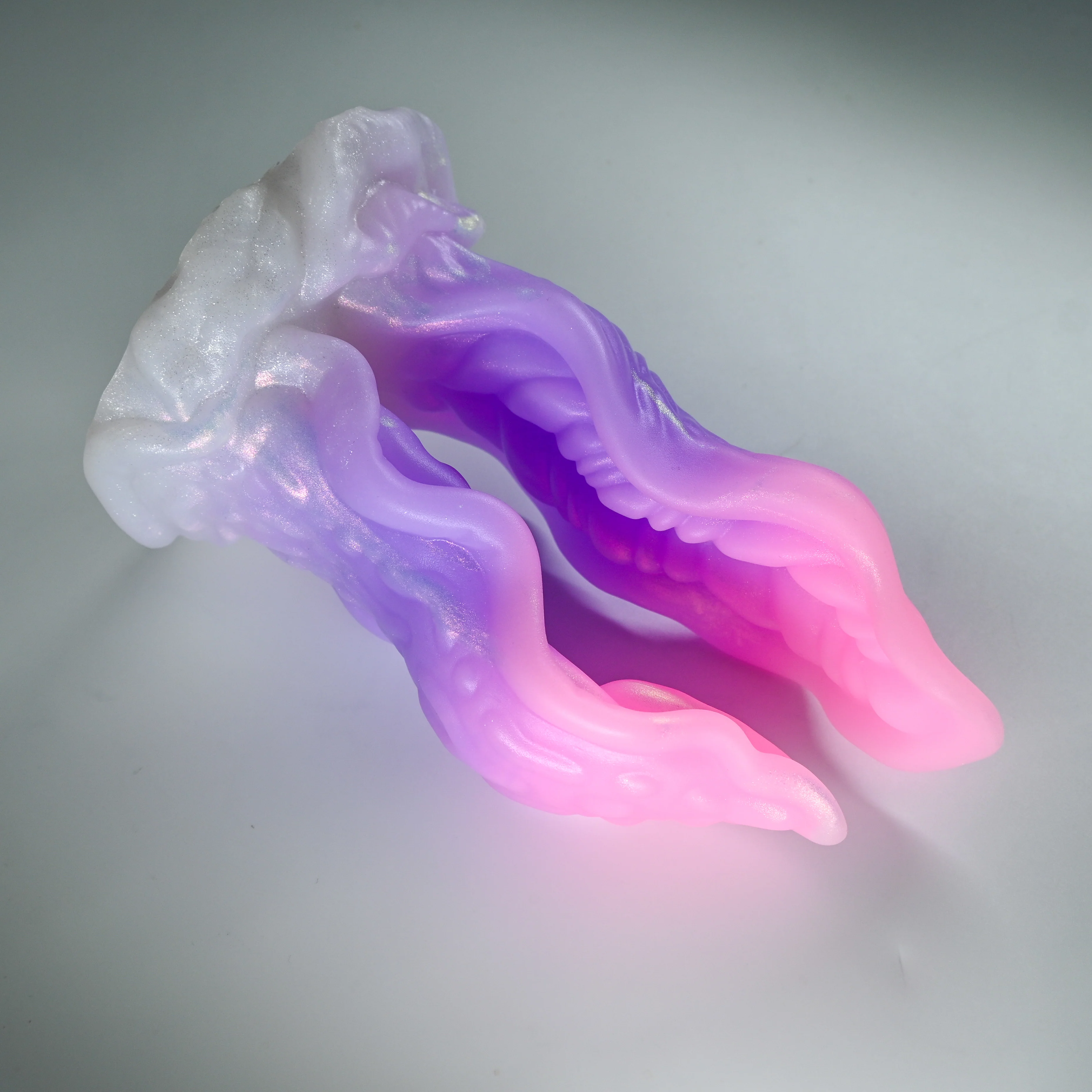 A4MJK00 Alara Large 0050 UV GITD CS