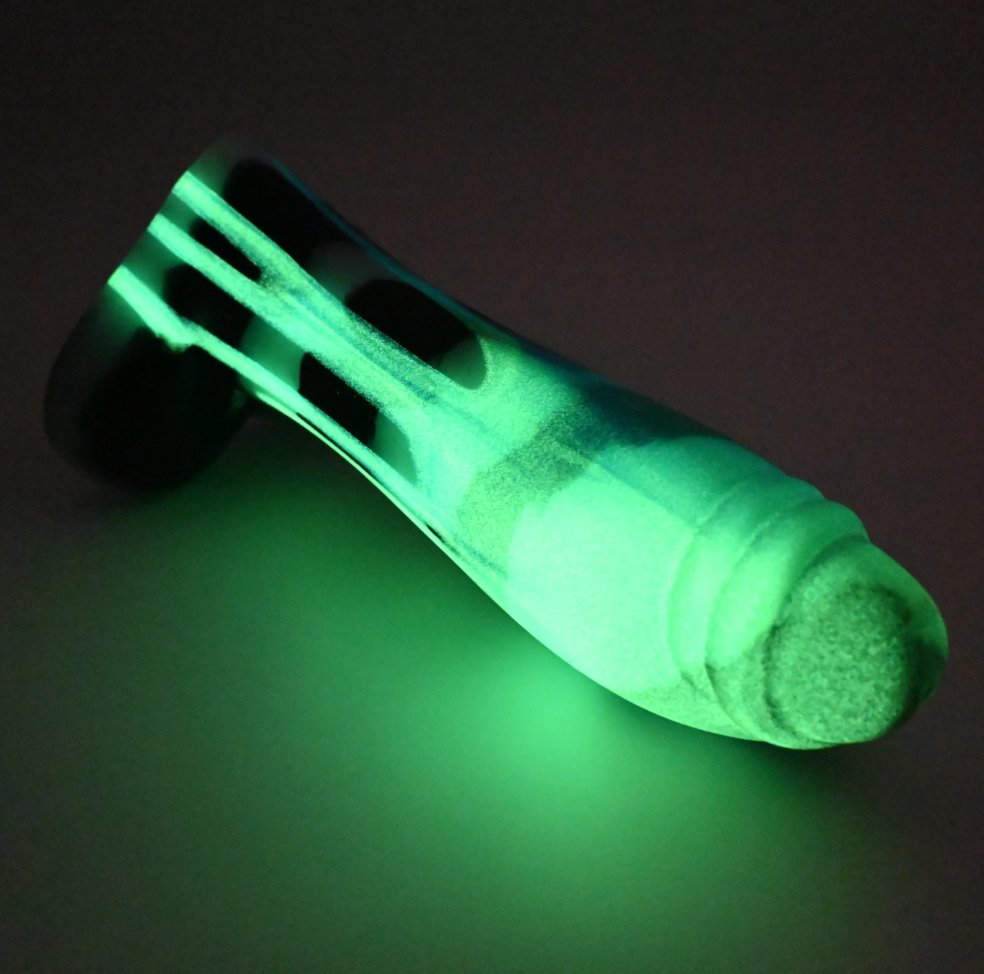 Q4MFY65 Aquus Large 0050 UV GITD - Image 4