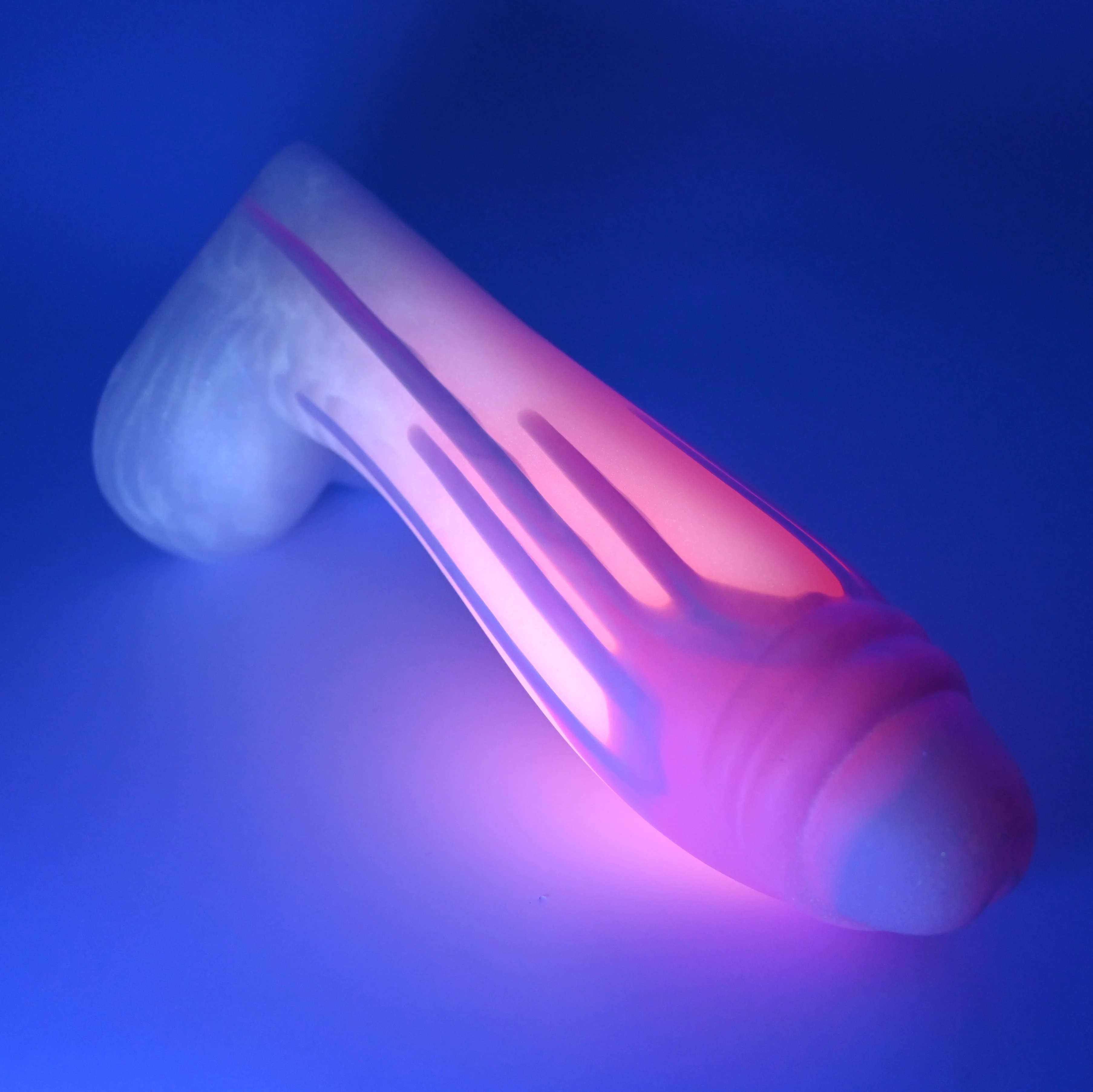 Q4SGJ16 Aquus Large 0030 UV GITD - Image 3