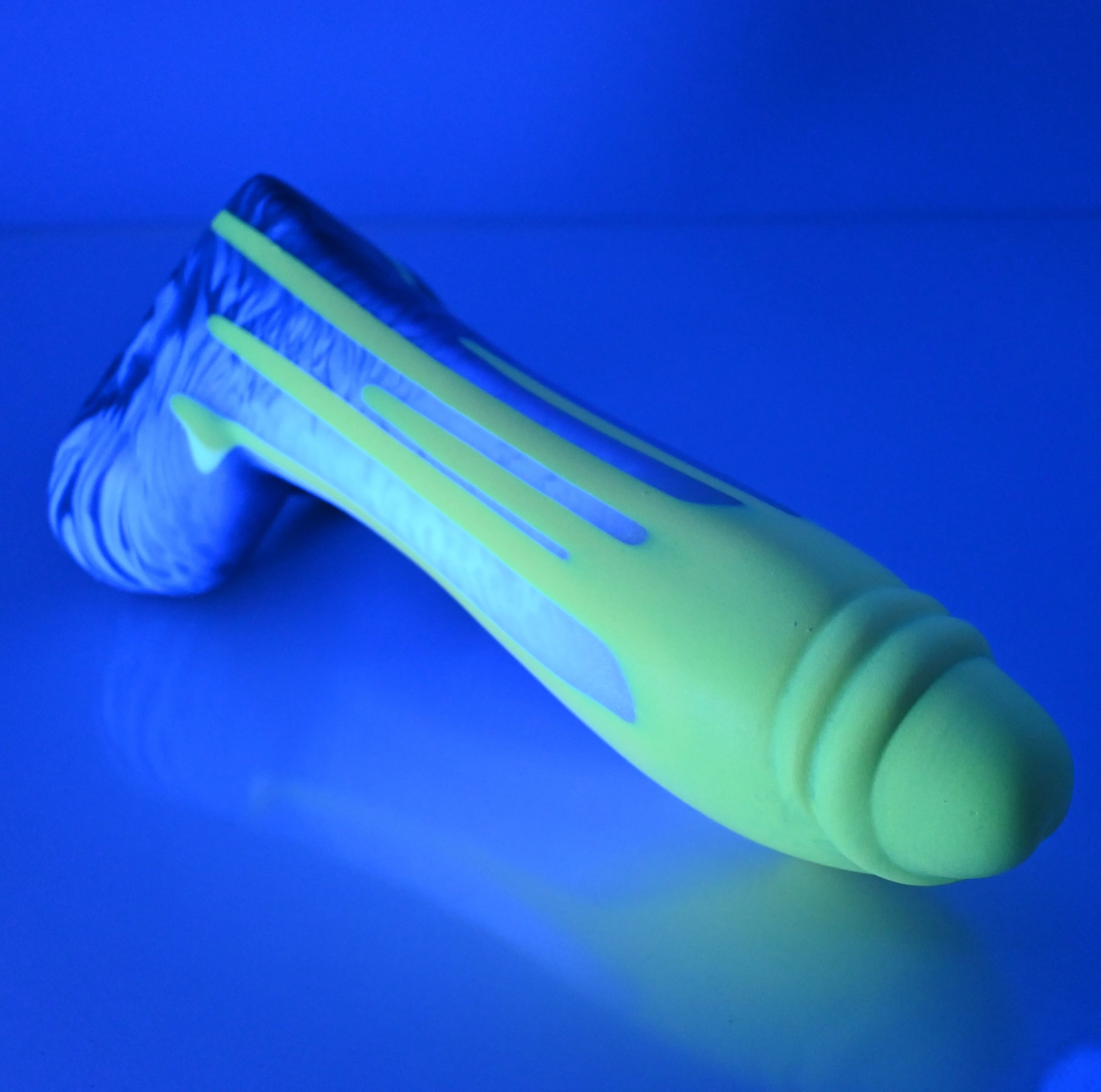 Q3MDV48 Aquus Medium 0050 UV GITD - Image 3