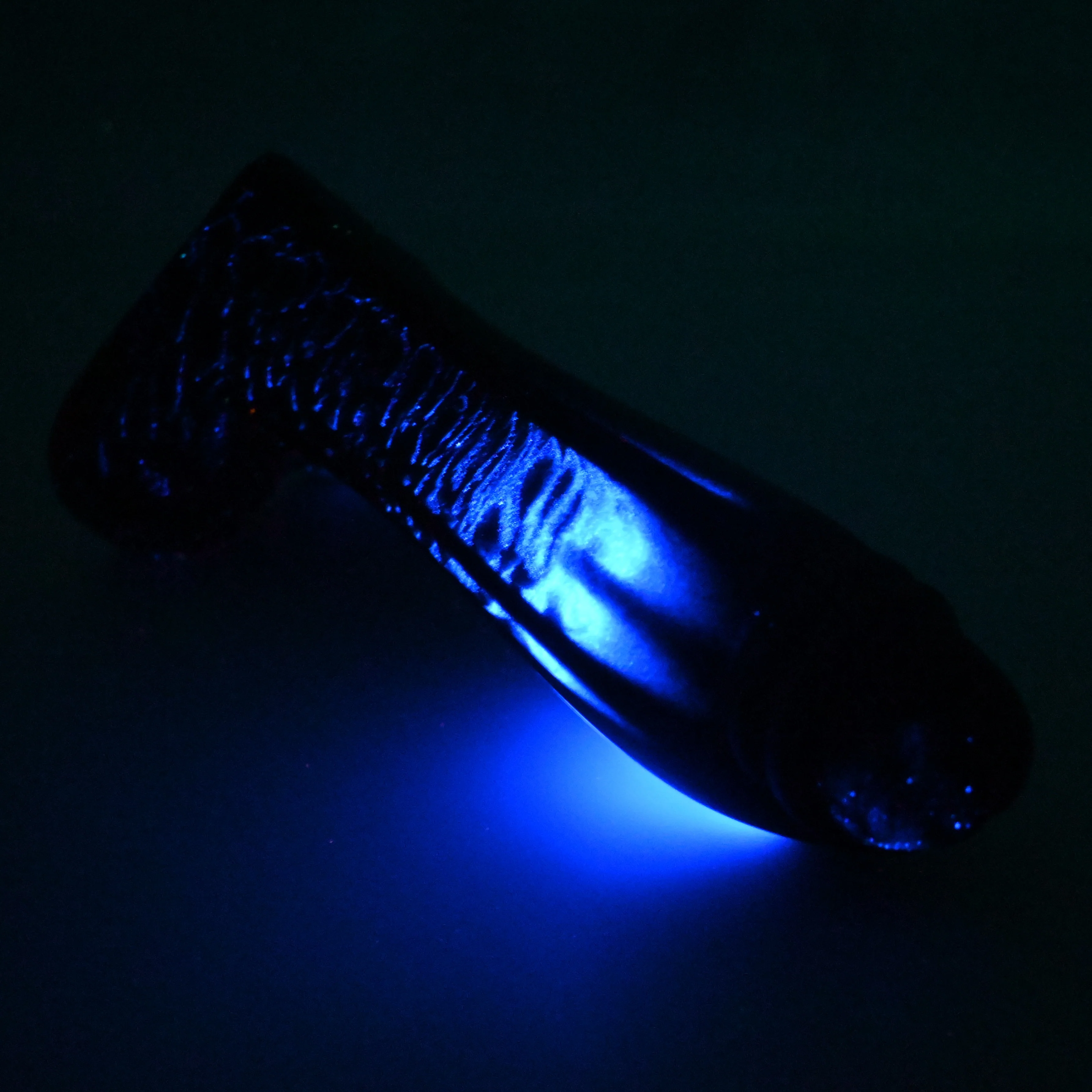 Q3SGS19 Aquus Medium 0030 UV GITD CS - Image 4