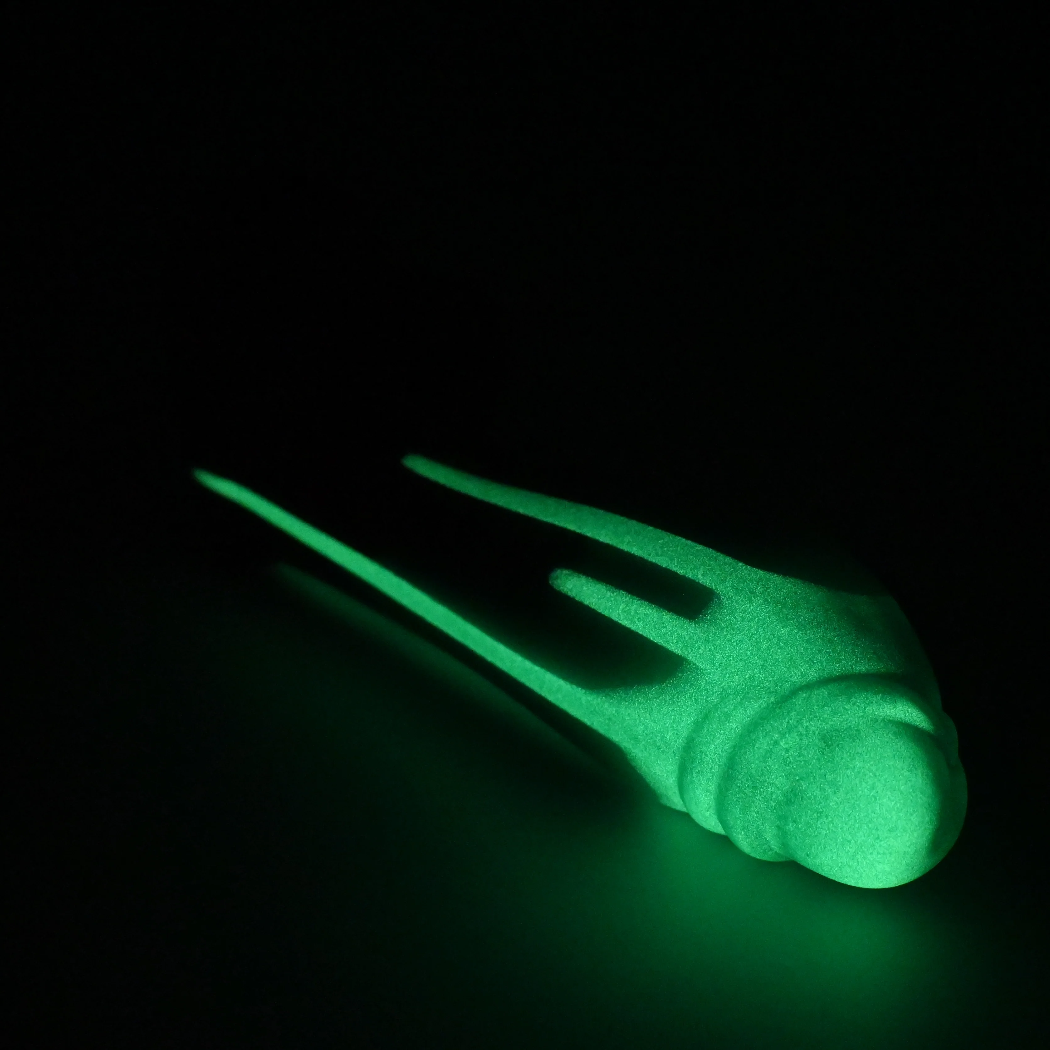 Q3SGS22 Aquus Medium 0030 UV GITD CS - Image 4