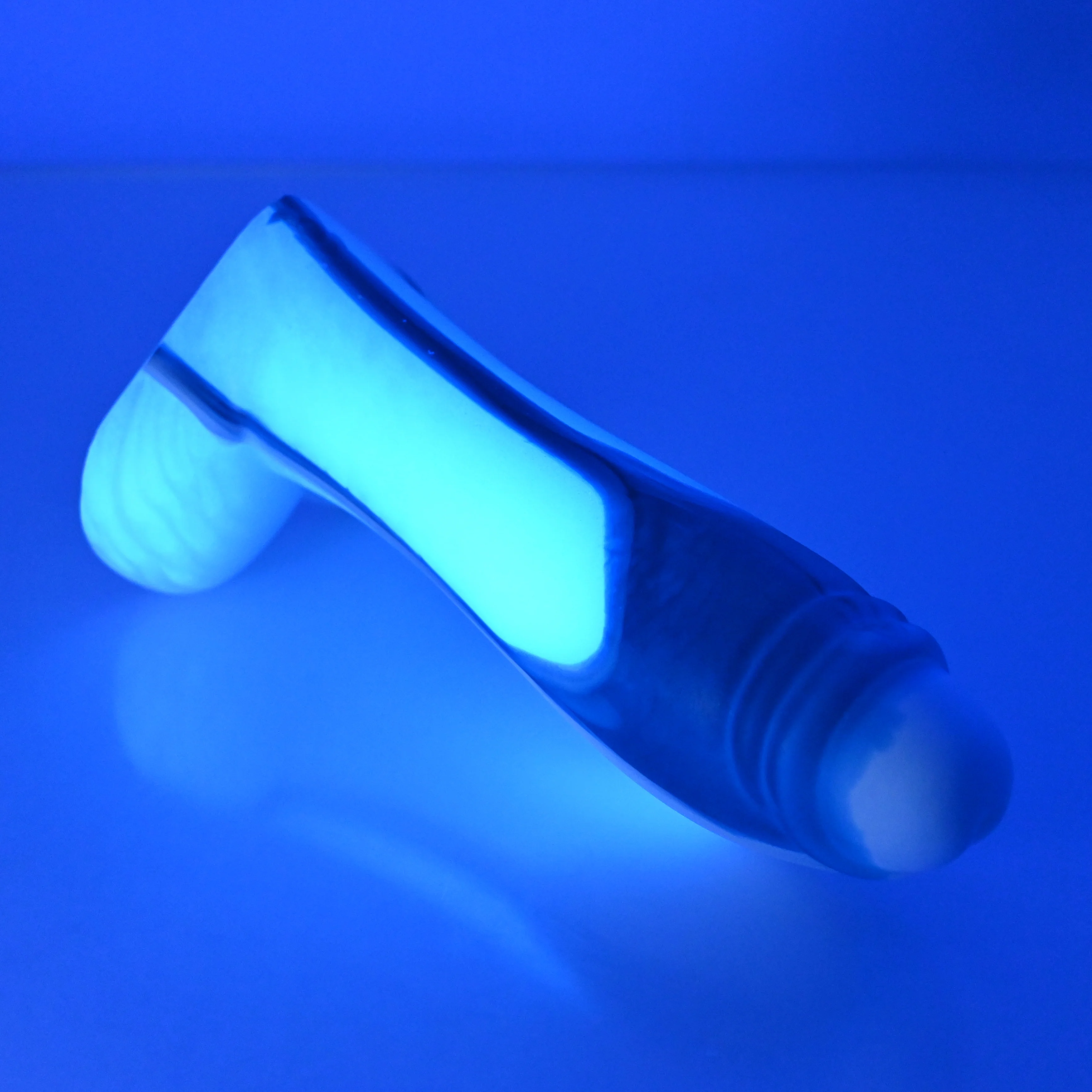 Q2MFG05 Aquus Small 0050 UV GITD - Image 3