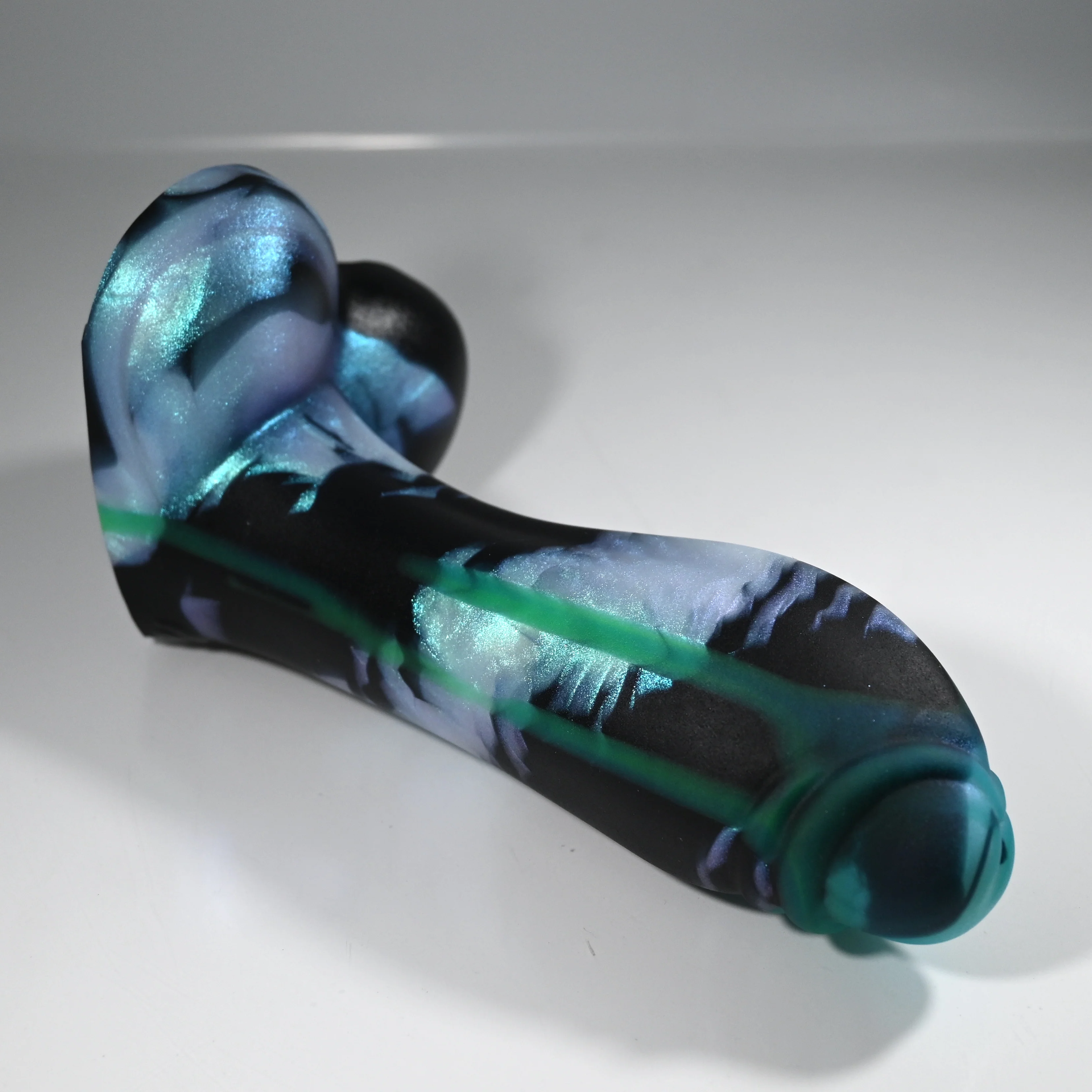 Q2MEE65 Aquus Small 0050 UV GITD CS