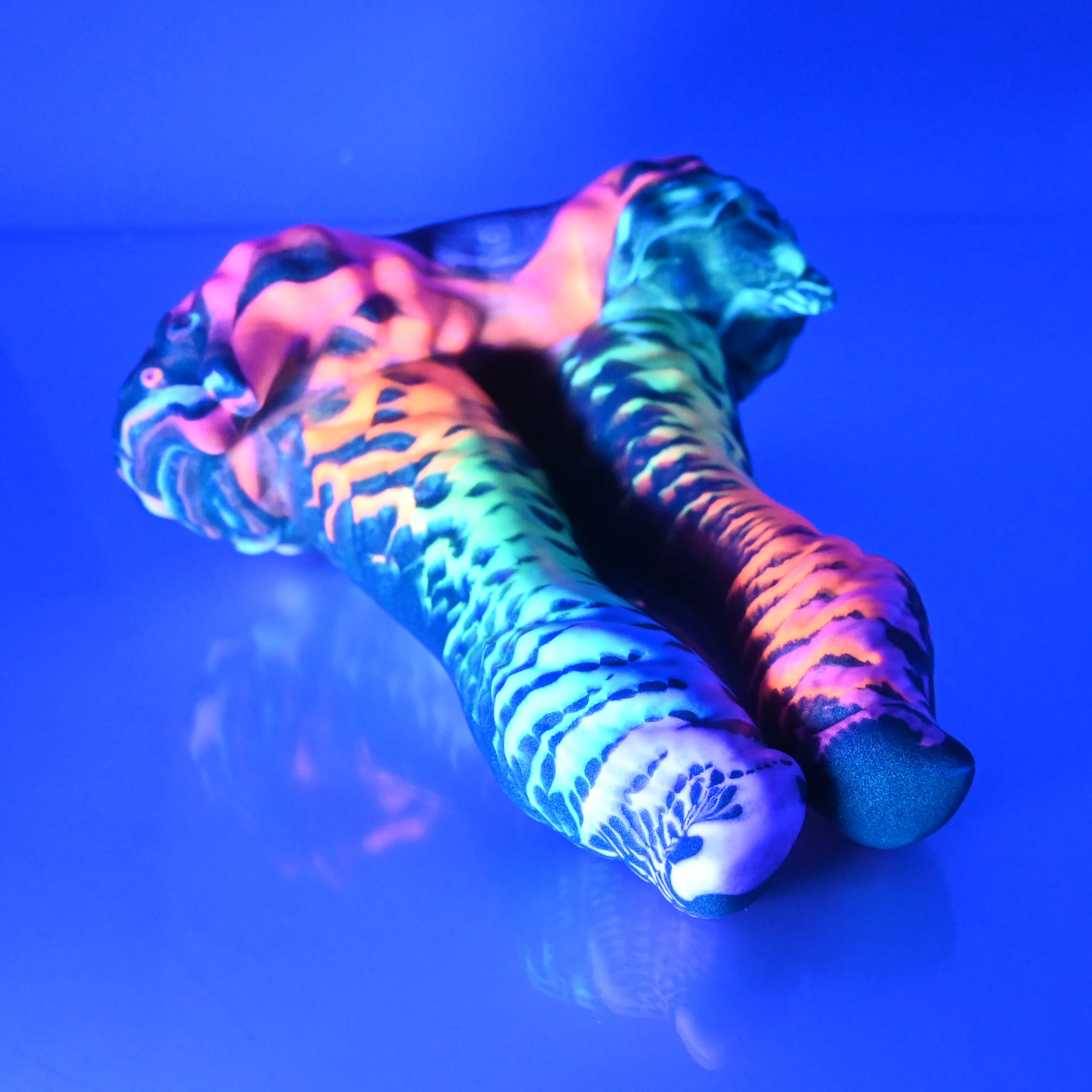 A2MBT01 Auren Small 0050 UV GITD - Image 3