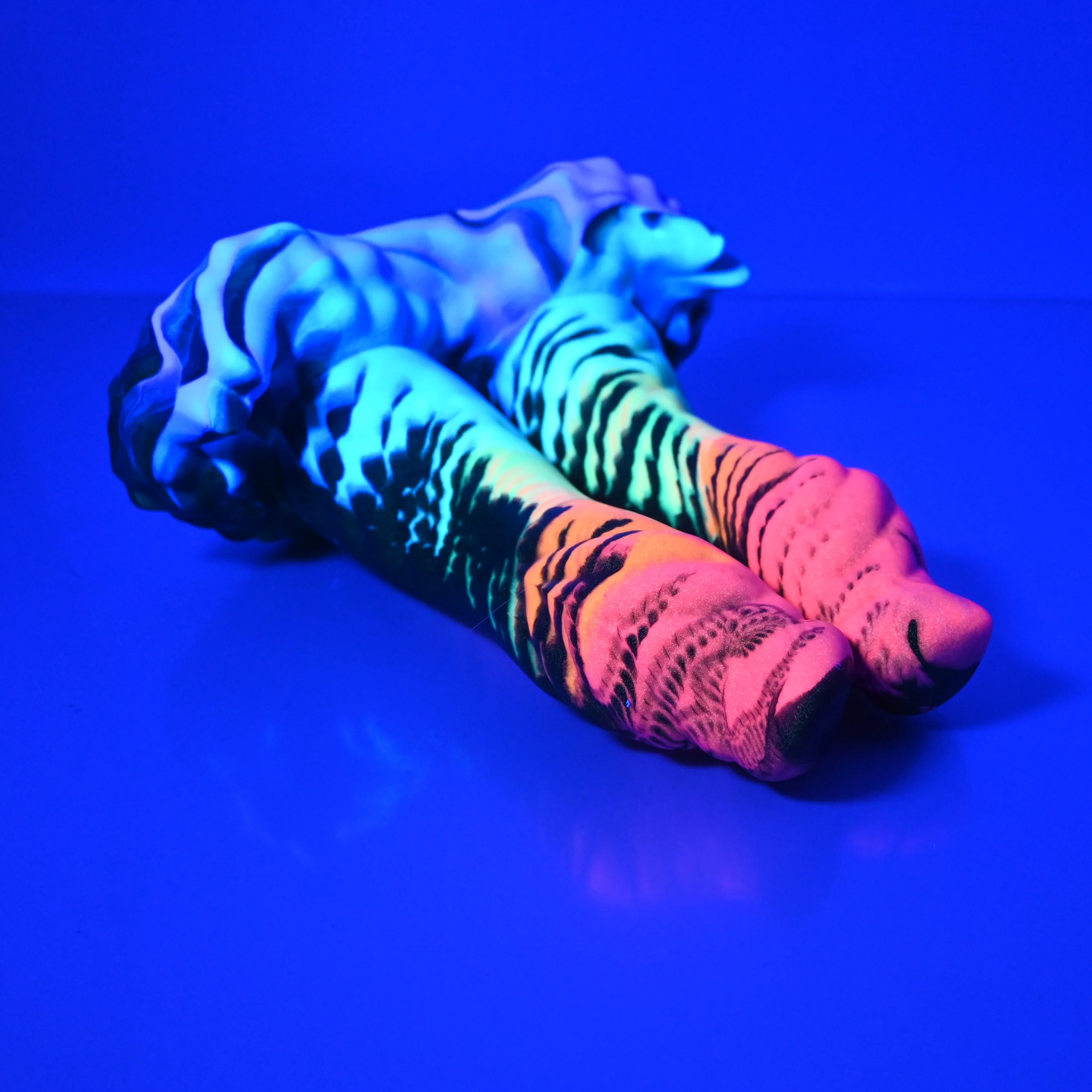 A2SCP56 Auren Small 0030 UV GITD - Image 3