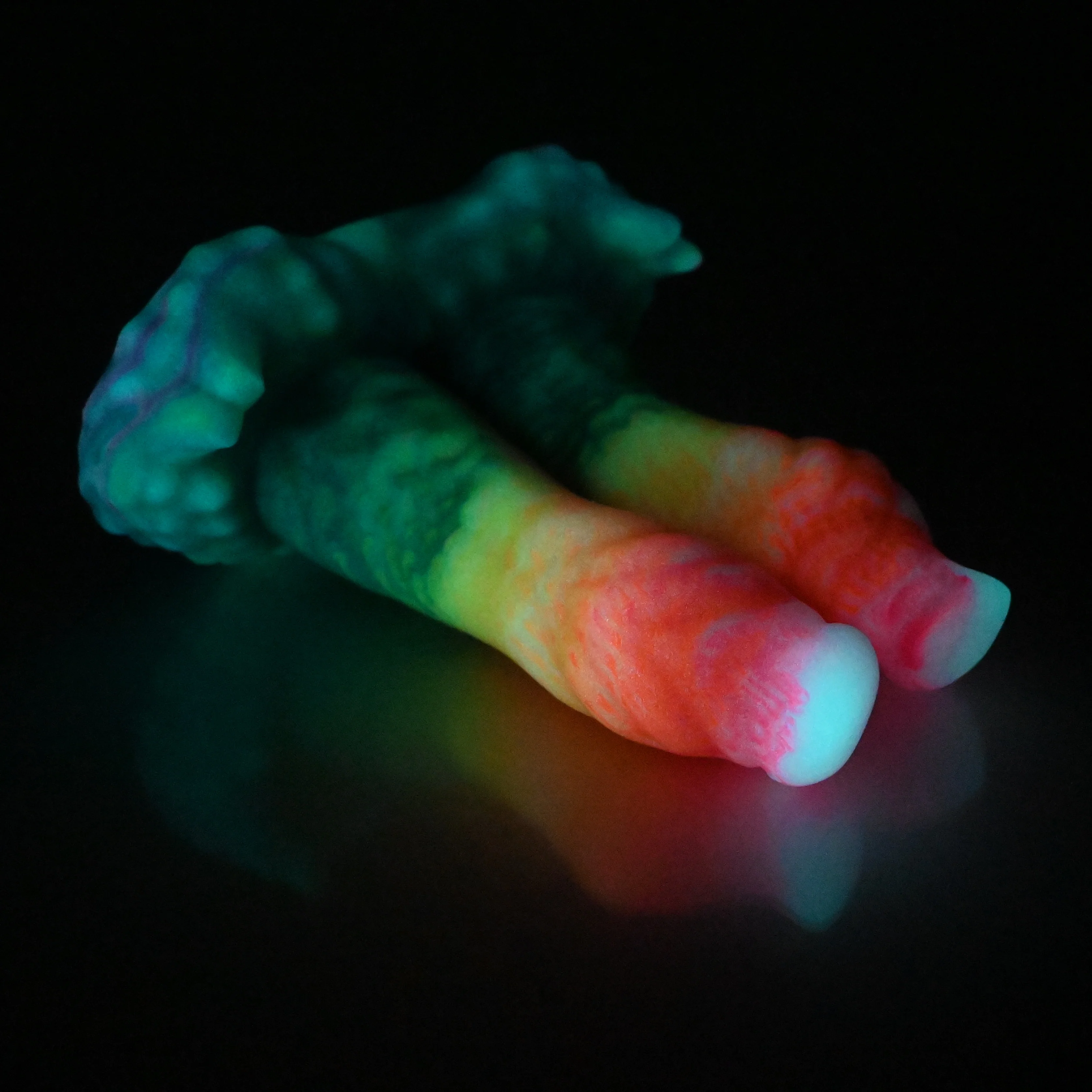 A2MCS24 Auren Small 0050 UV GITD - Image 4
