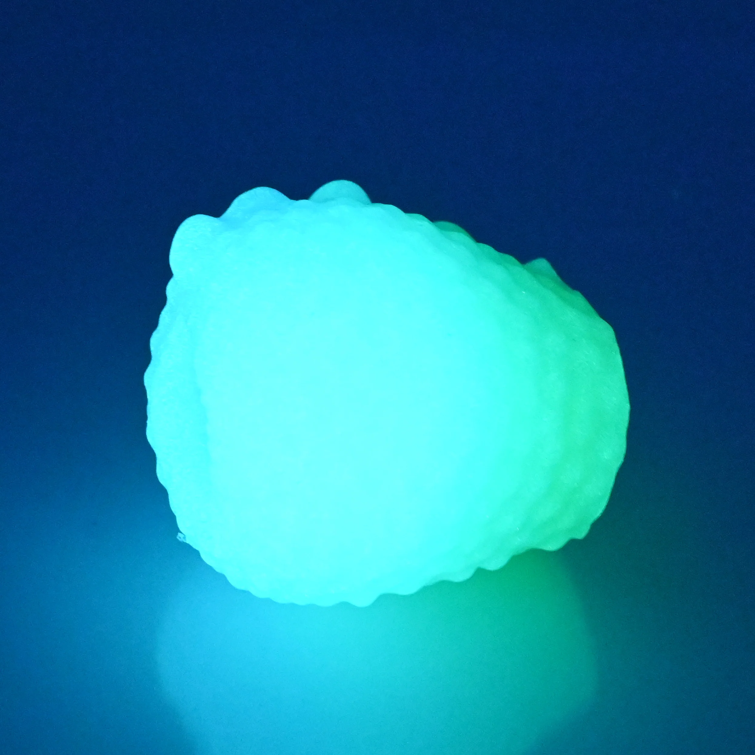 C0XAY50 Jackie O/S Super Soft UV GITD - Image 3