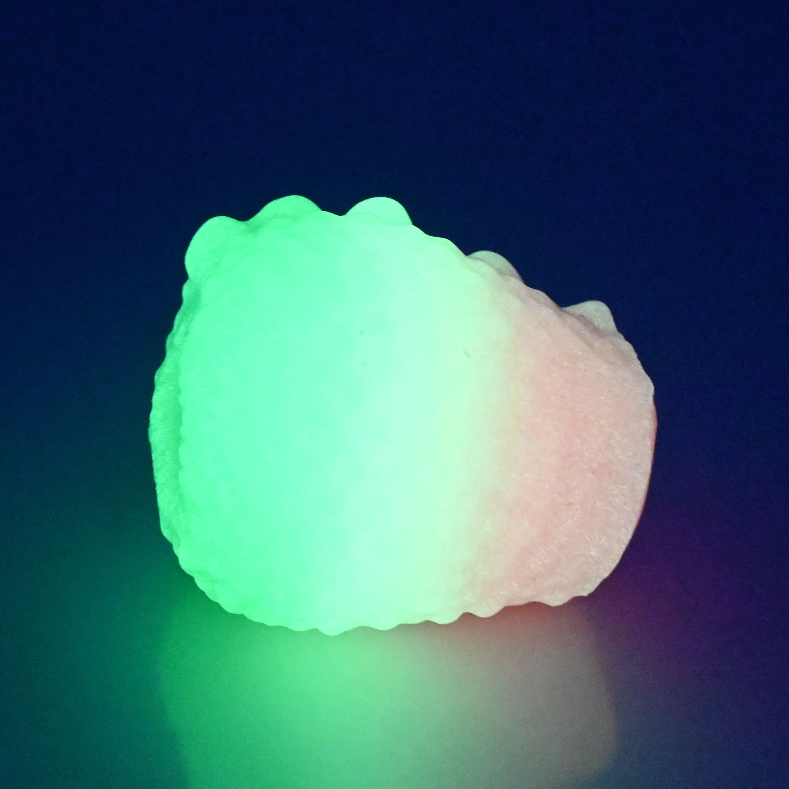 C0XAY60 Jackie O/S Super Soft UV GITD - Image 3