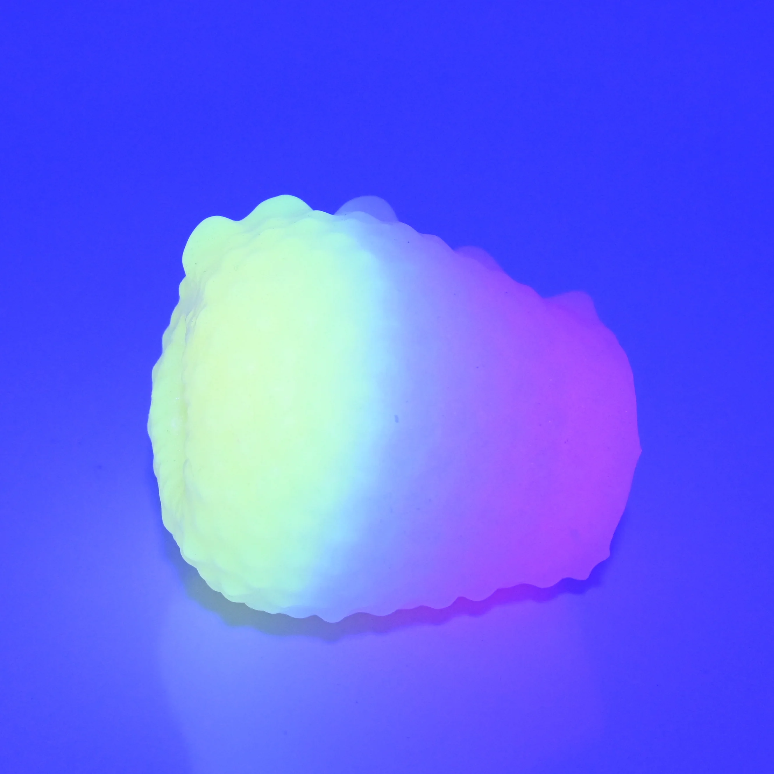 C0XAY61 Jackie O/S Super Soft UV GITD - Image 2