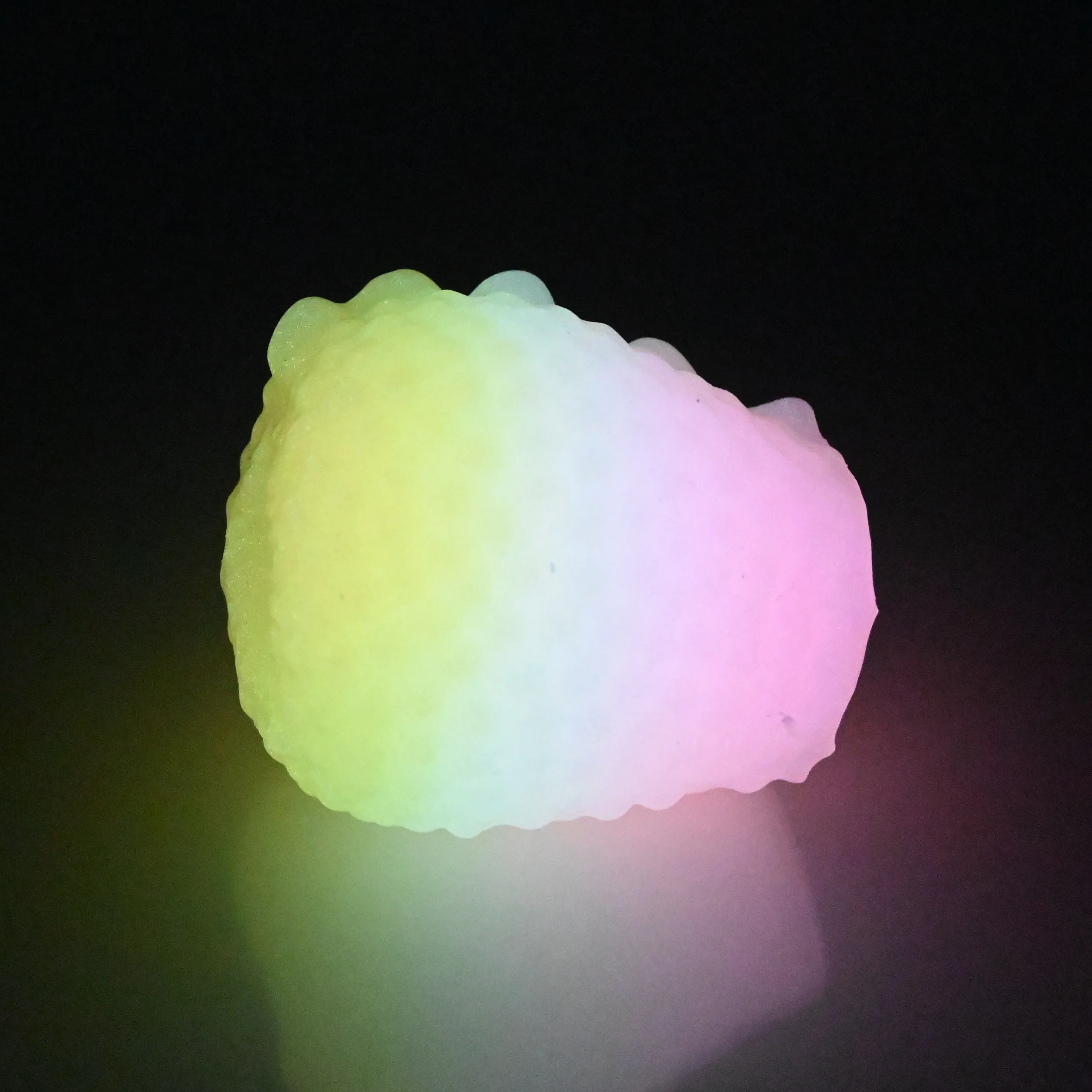 C0XAY61 Jackie O/S Super Soft UV GITD - Image 3