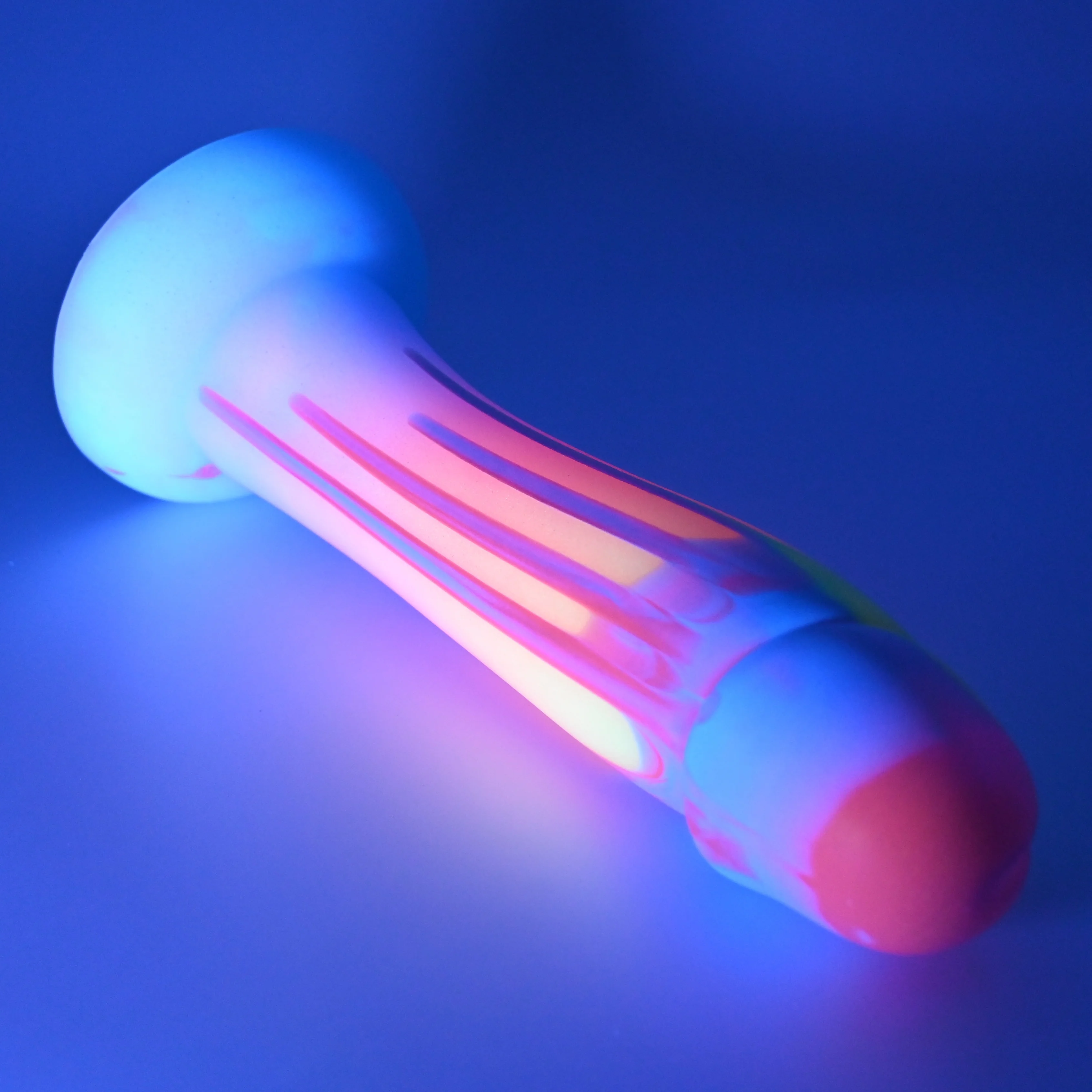 Z4SGG37 Caelus Large 0030 UV GITD - Image 3