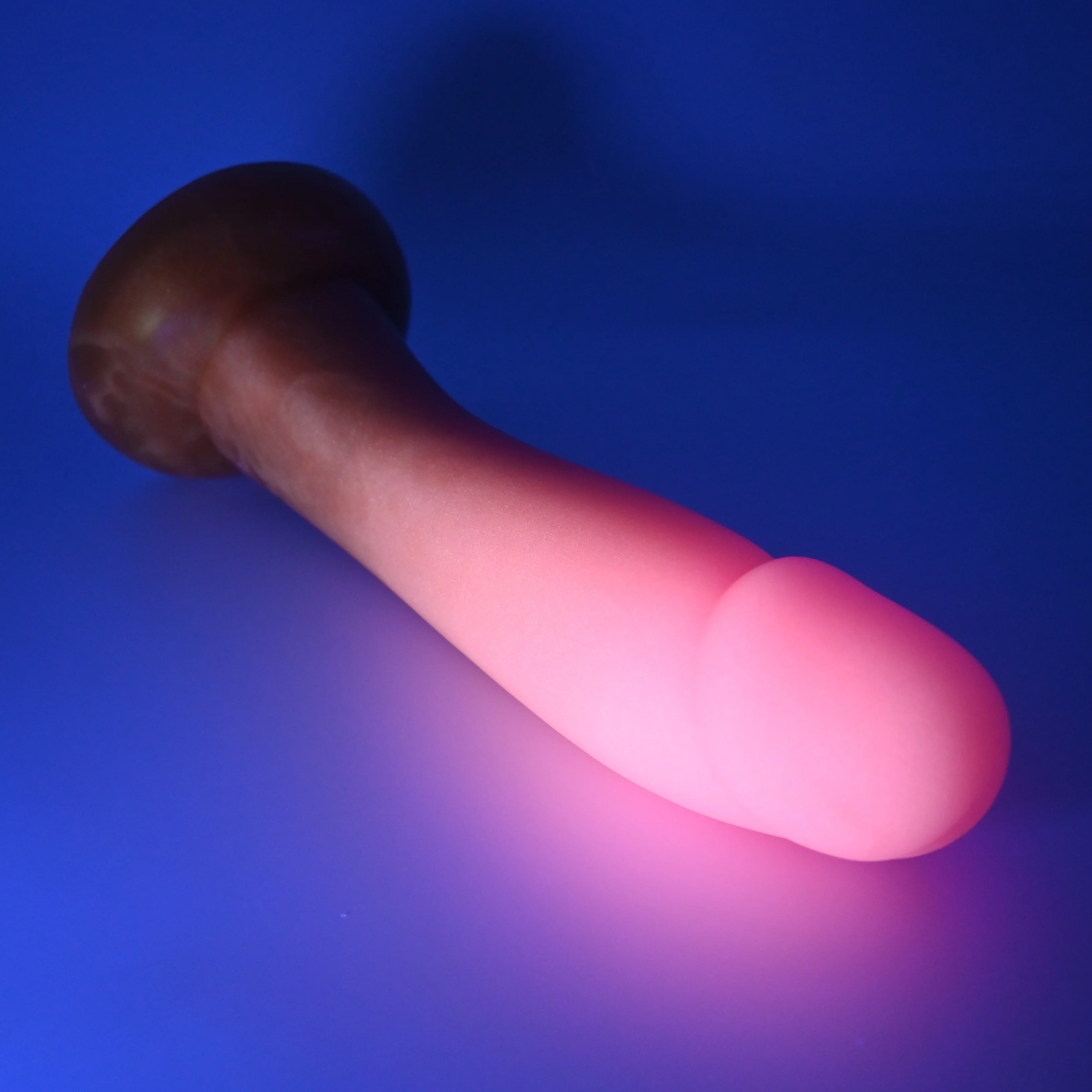 Z4SGM37 Caelus Large 0030 UV GITD - Image 3
