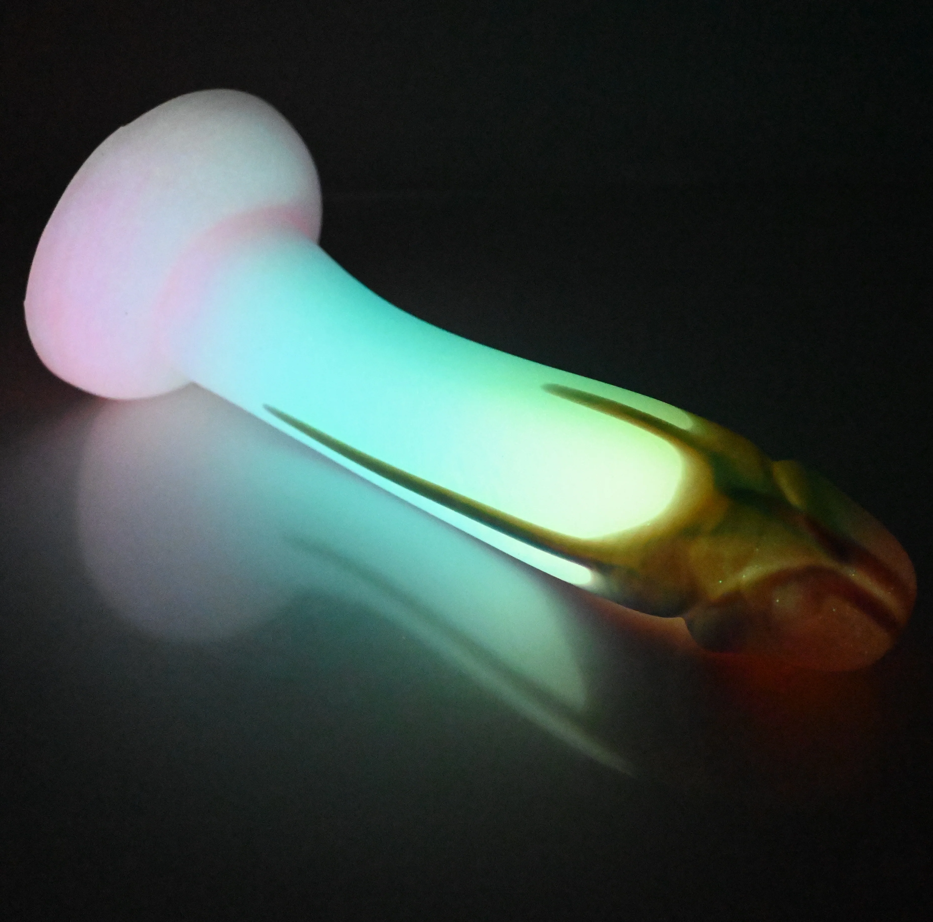 Z4XEK75 Caelus Large 0020 UV GITD - Image 4