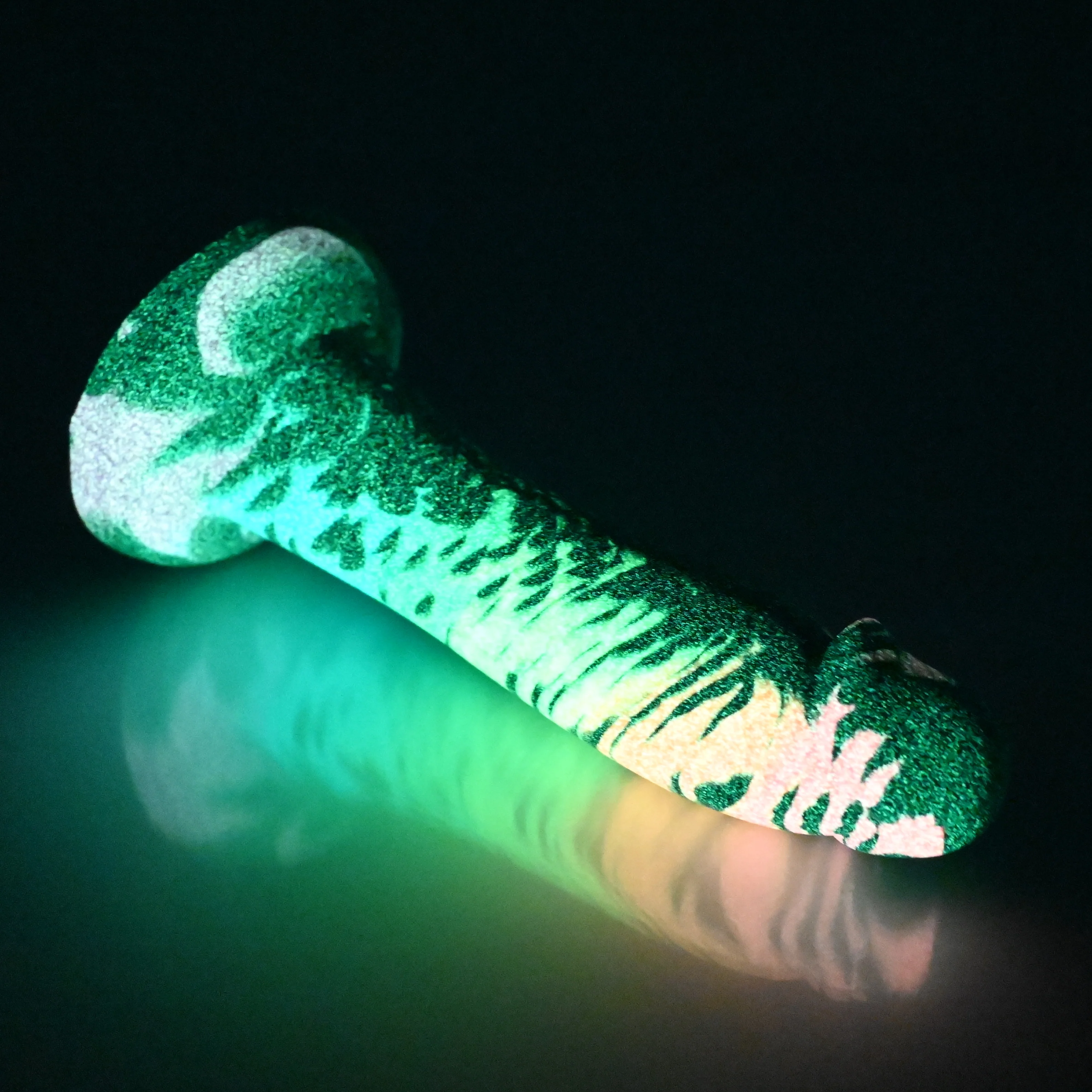 Z2SDX69 Caelus Small 0030 UV GITD - Image 4