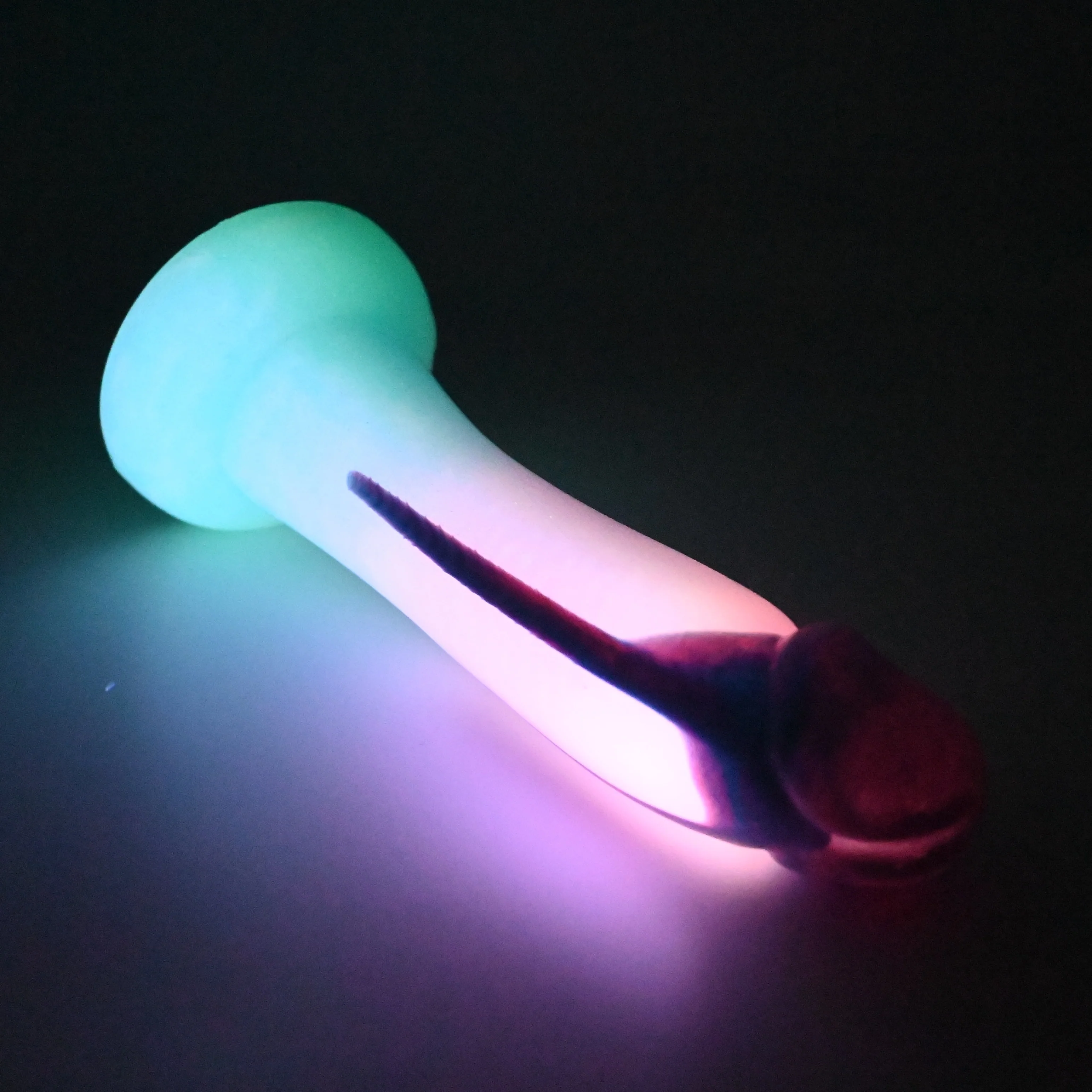 Z2MGU42 Caelus Small 0050 UV GITD - Image 4