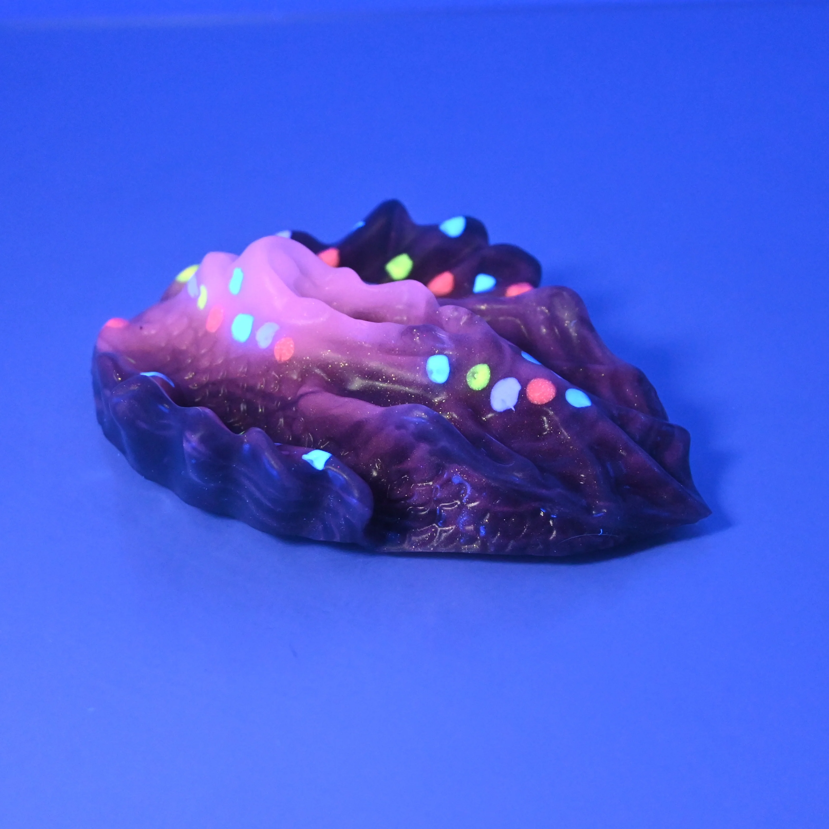 C2SCV95 Calypso Small 0030 UV GITD - Image 3