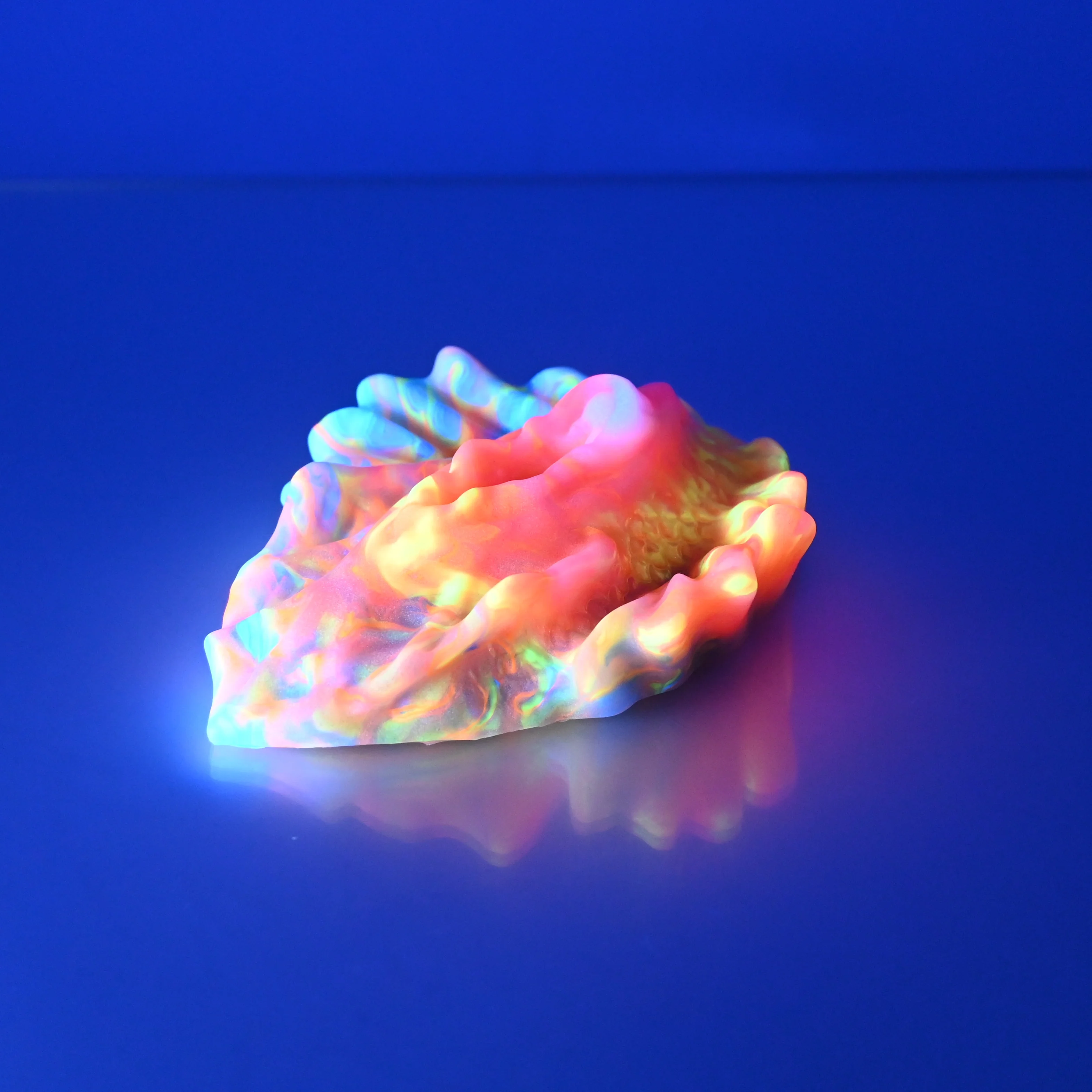 C2MCS36 Calypso Small 0050 UV GITD - Image 3