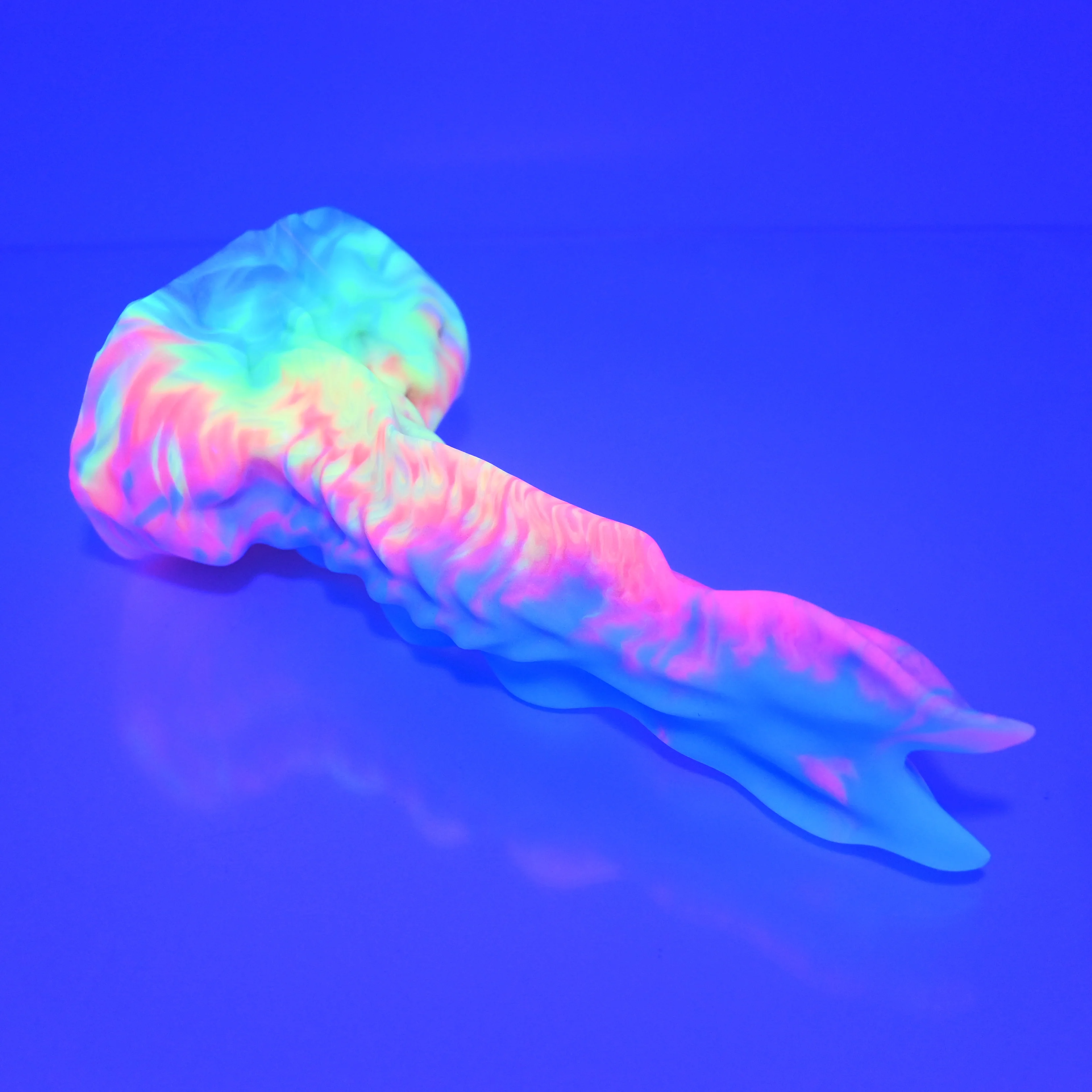V2MBP26 Snark's Maw Small 0050 UV GITD - Image 3