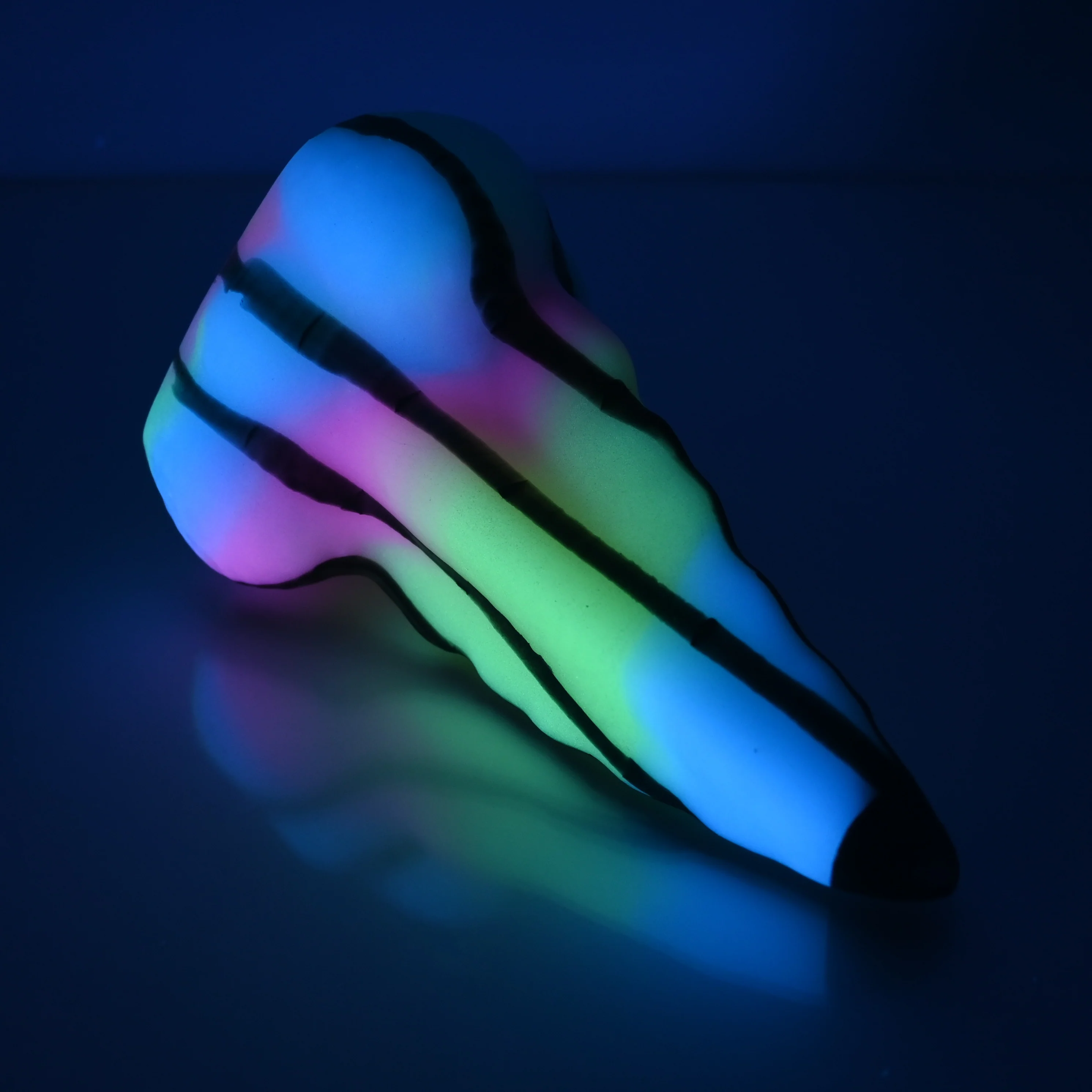 D2MBQ67 Dragon Tail Small 0050 UV GITD - Image 3