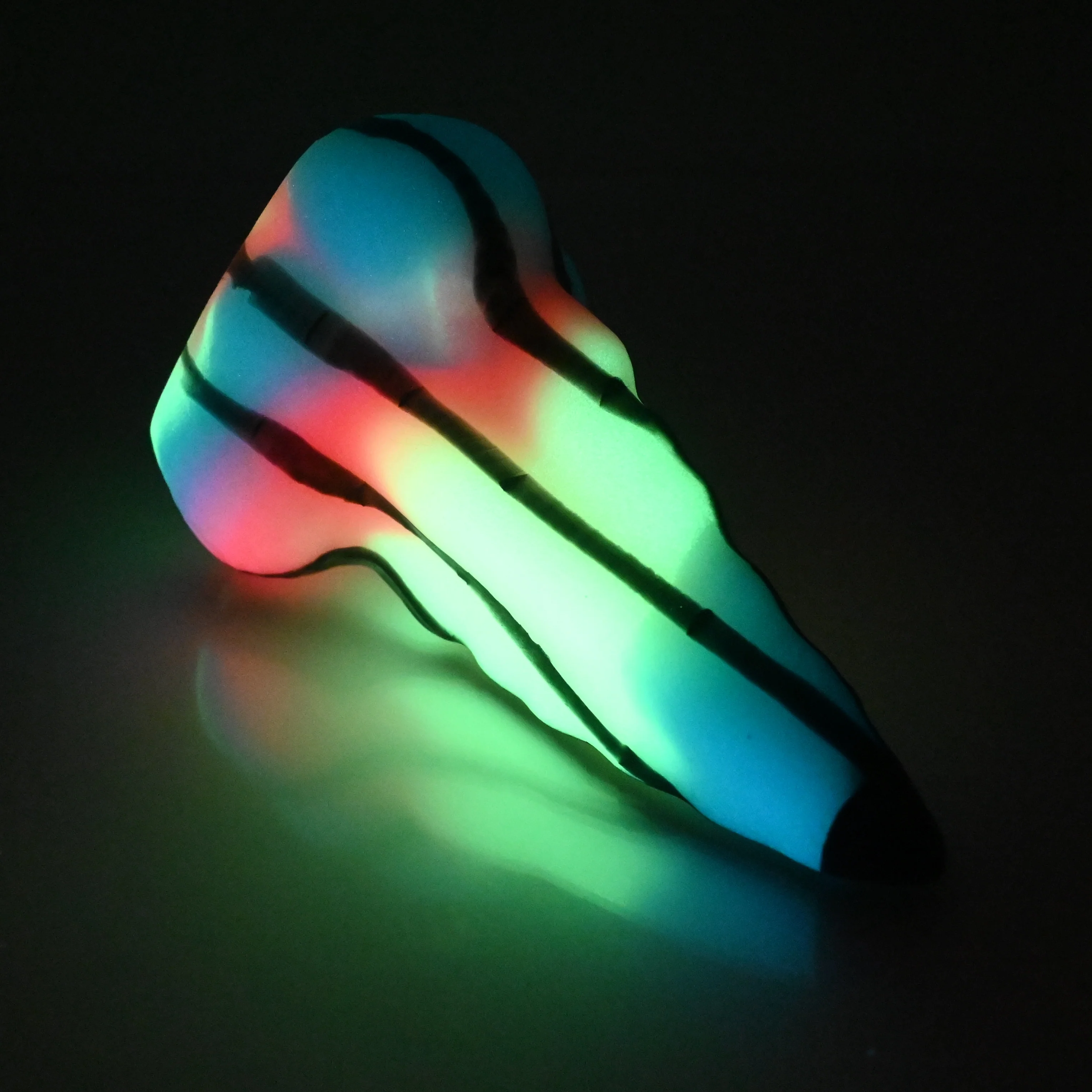 D2MBQ67 Dragon Tail Small 0050 UV GITD - Image 4