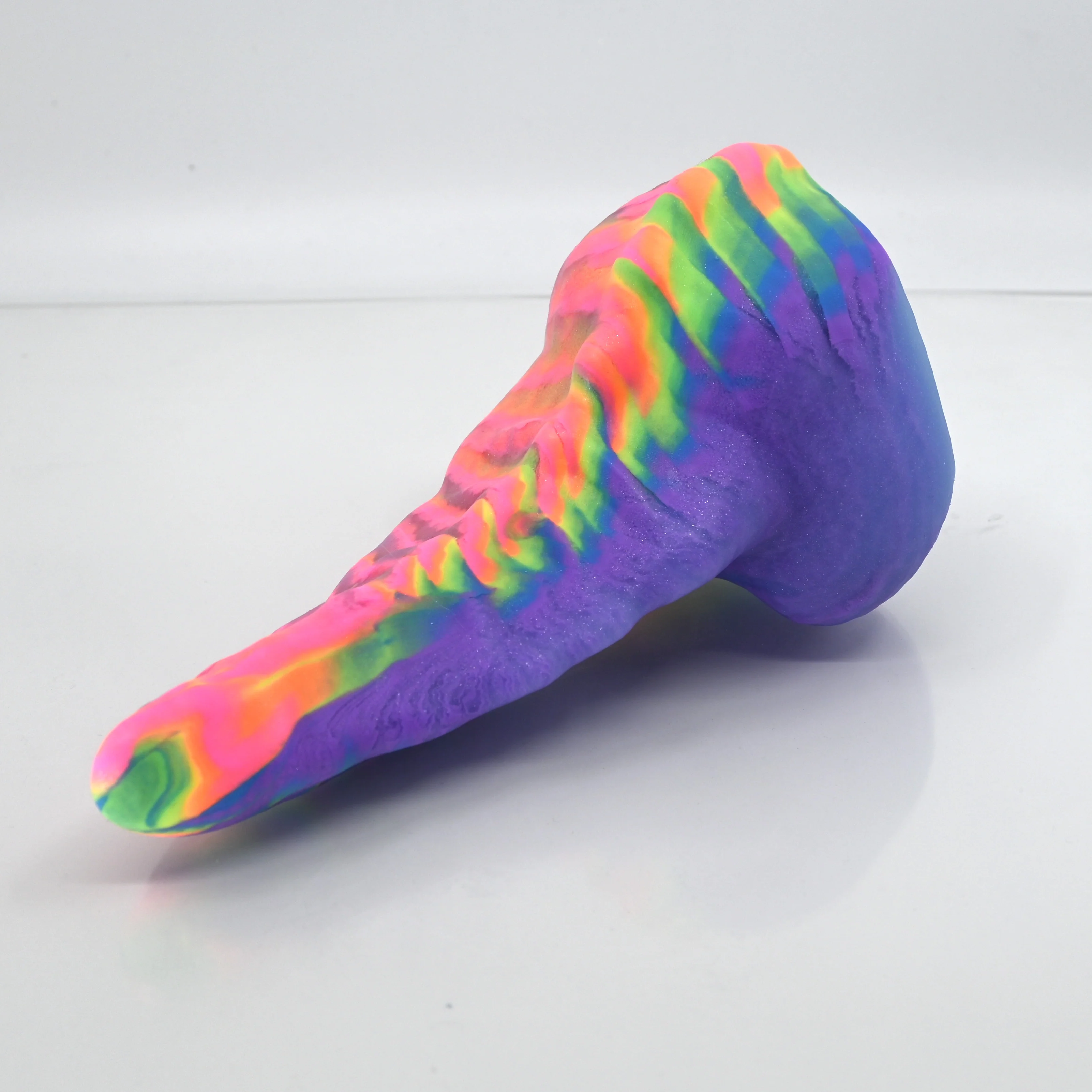 D2SCE67 Dragon Tail Small 0030 UV GITD