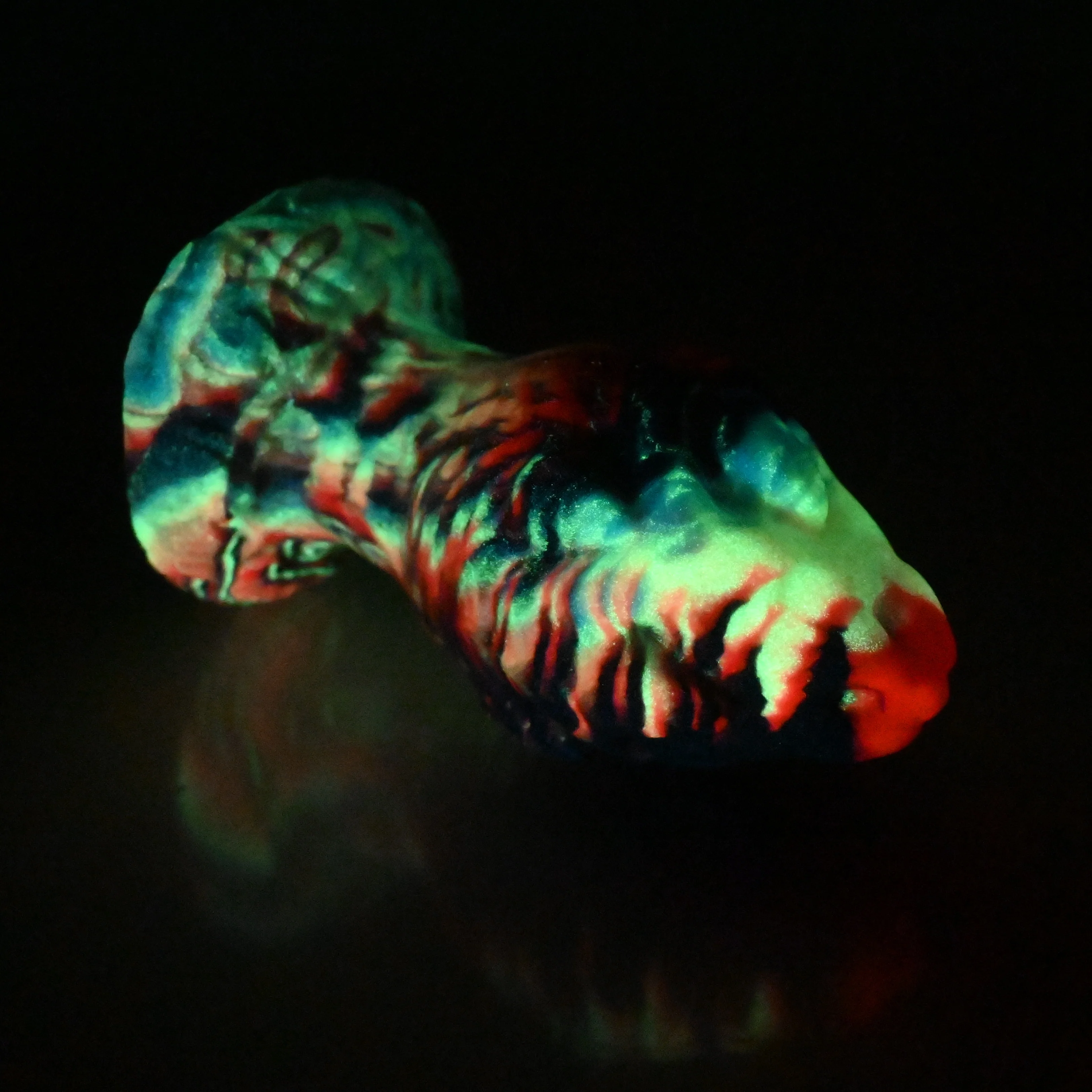 F3MBR81 Dragonfruit Plug Medium 0050 UV GITD - Image 4