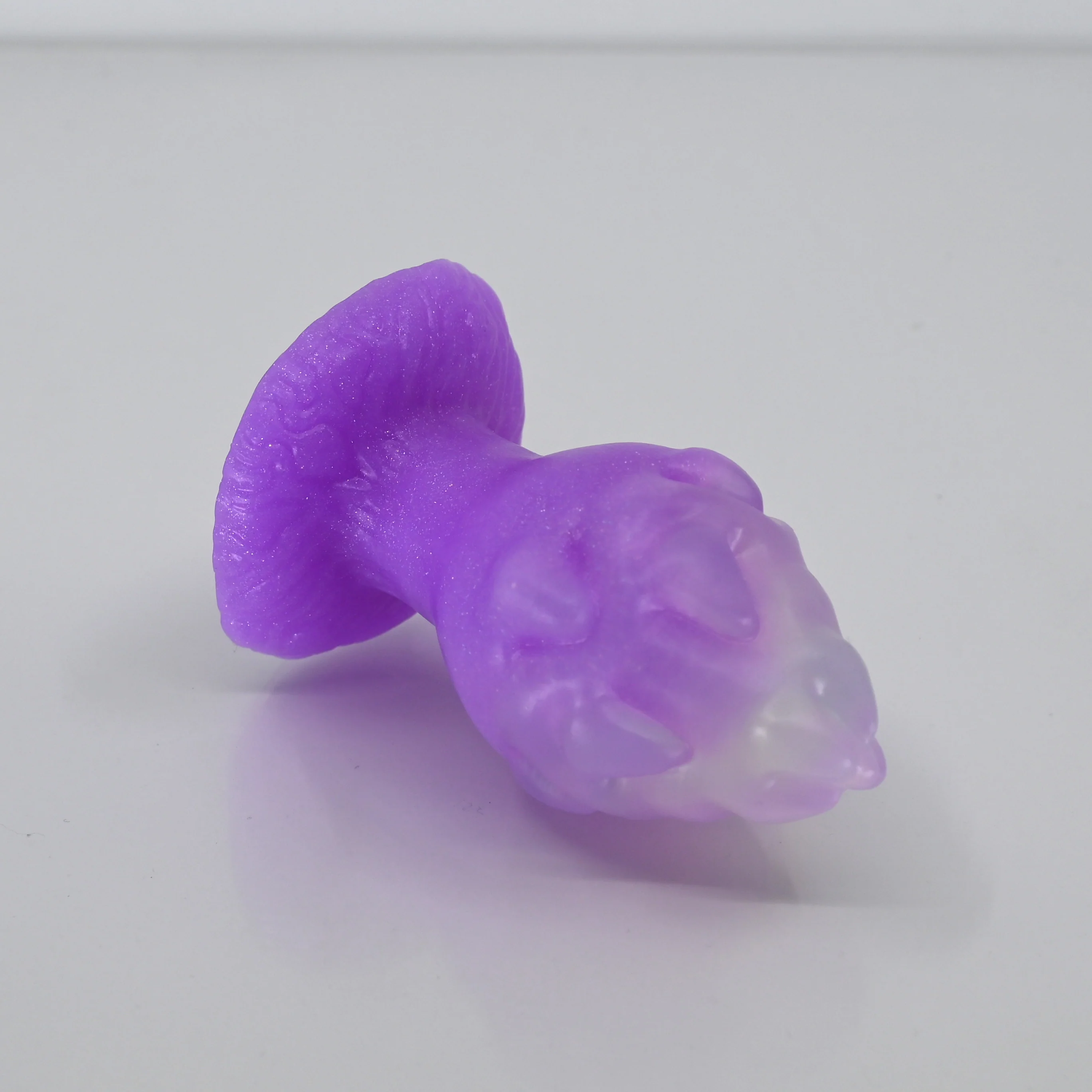 F1TBV68 Dragonfruit Plug Mini NC 0031 UV GITD