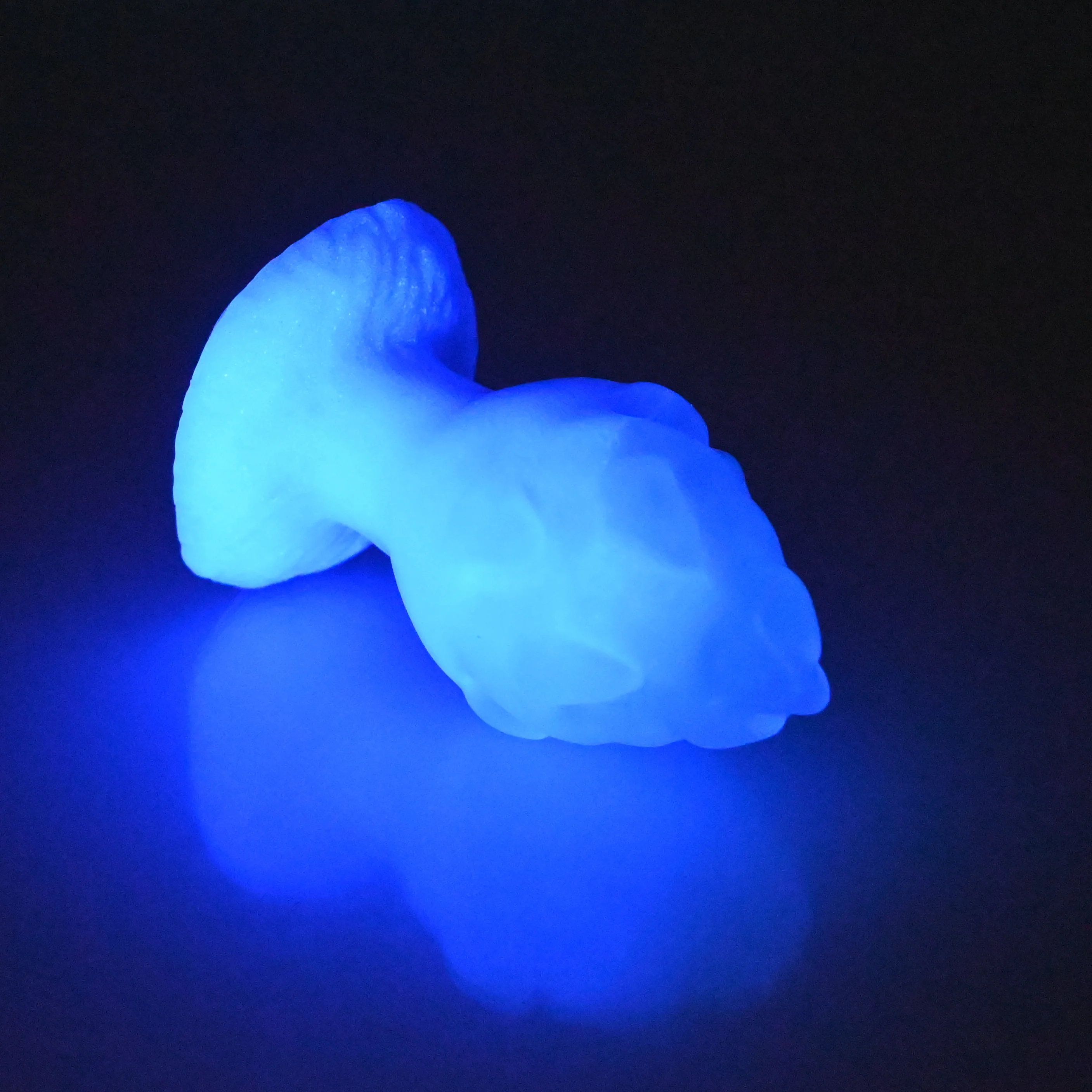 F1TBV68 Dragonfruit Plug Mini NC 0031 UV GITD - Image 4