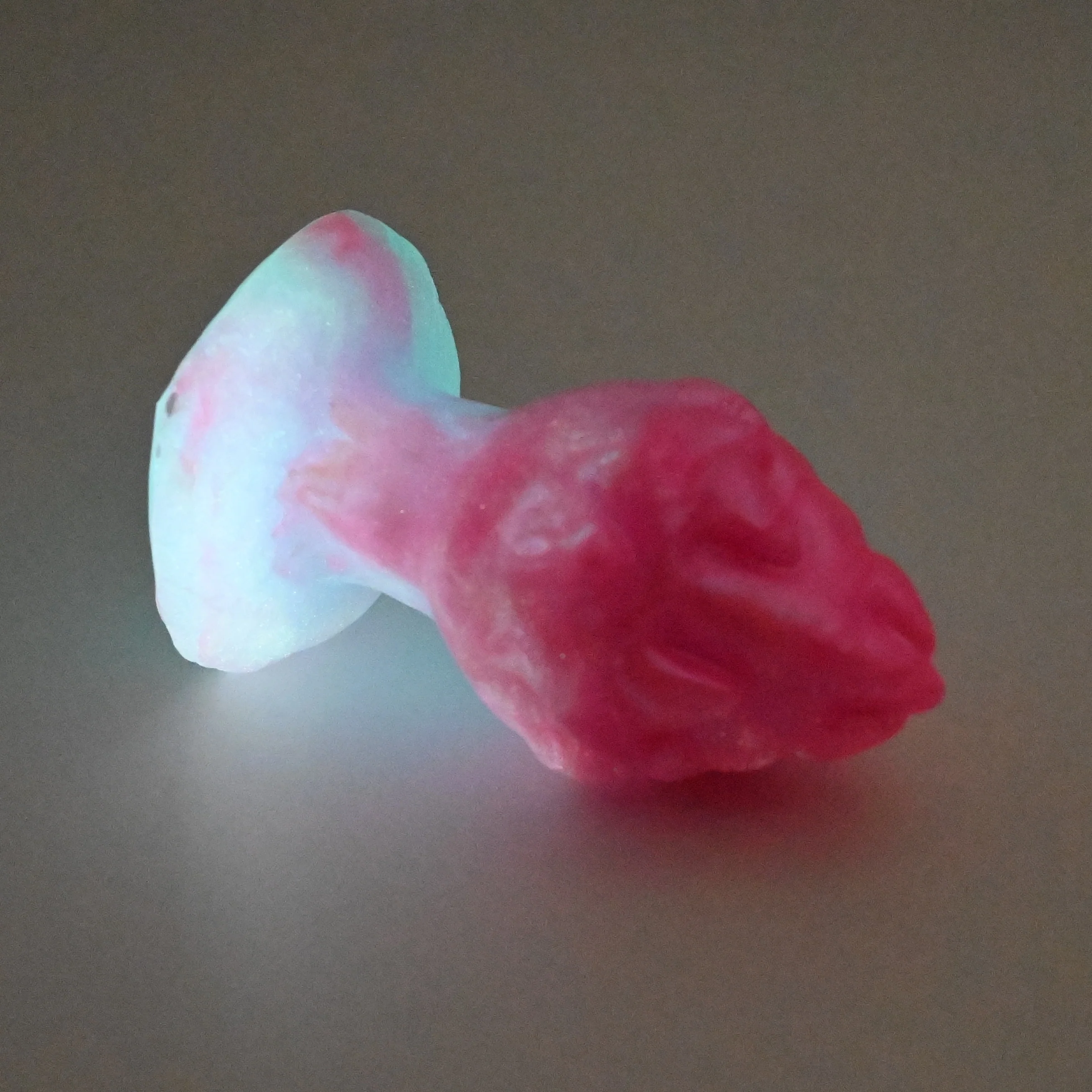 F1SFQ70 Dragonfruit Plug Mini 0030 UV GITD - Image 4