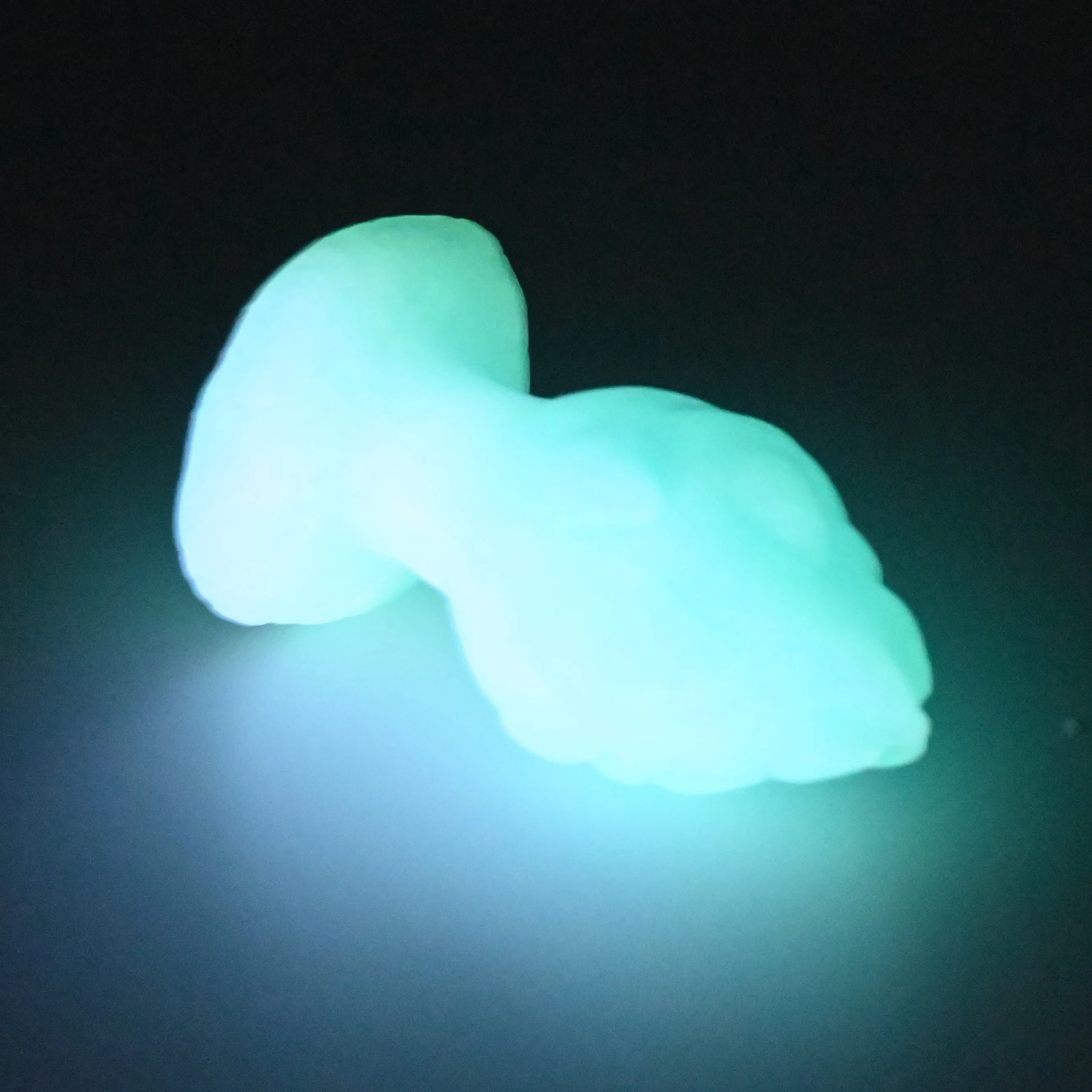 F1SGK63 Dragonfruit Plug Mini 0030 UV GITD - Image 4