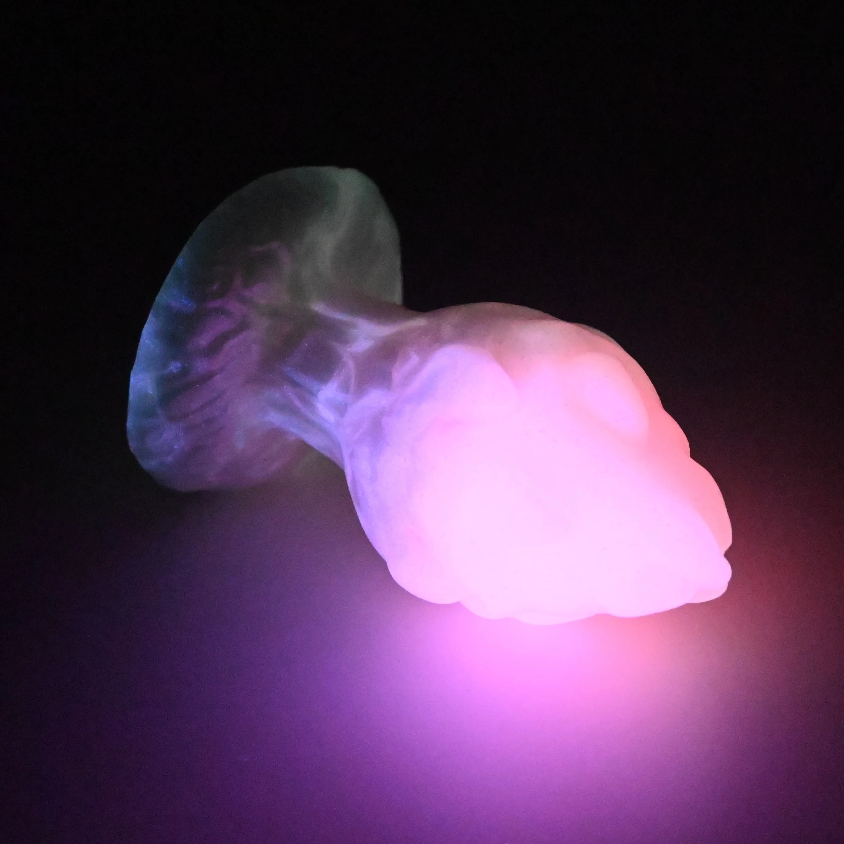 F1MGK66 Dragonfruit Plug Mini 0050 UV GITD - Image 4