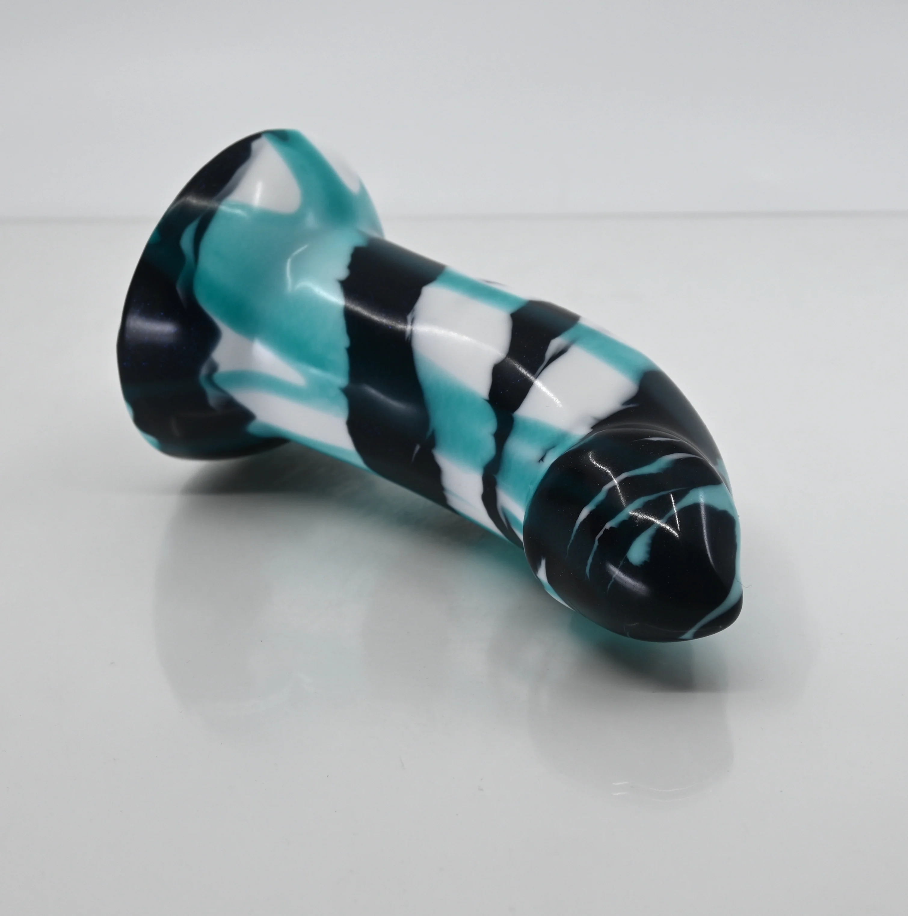 E2SCW12 Everyday Goblin 0030 UV GITD