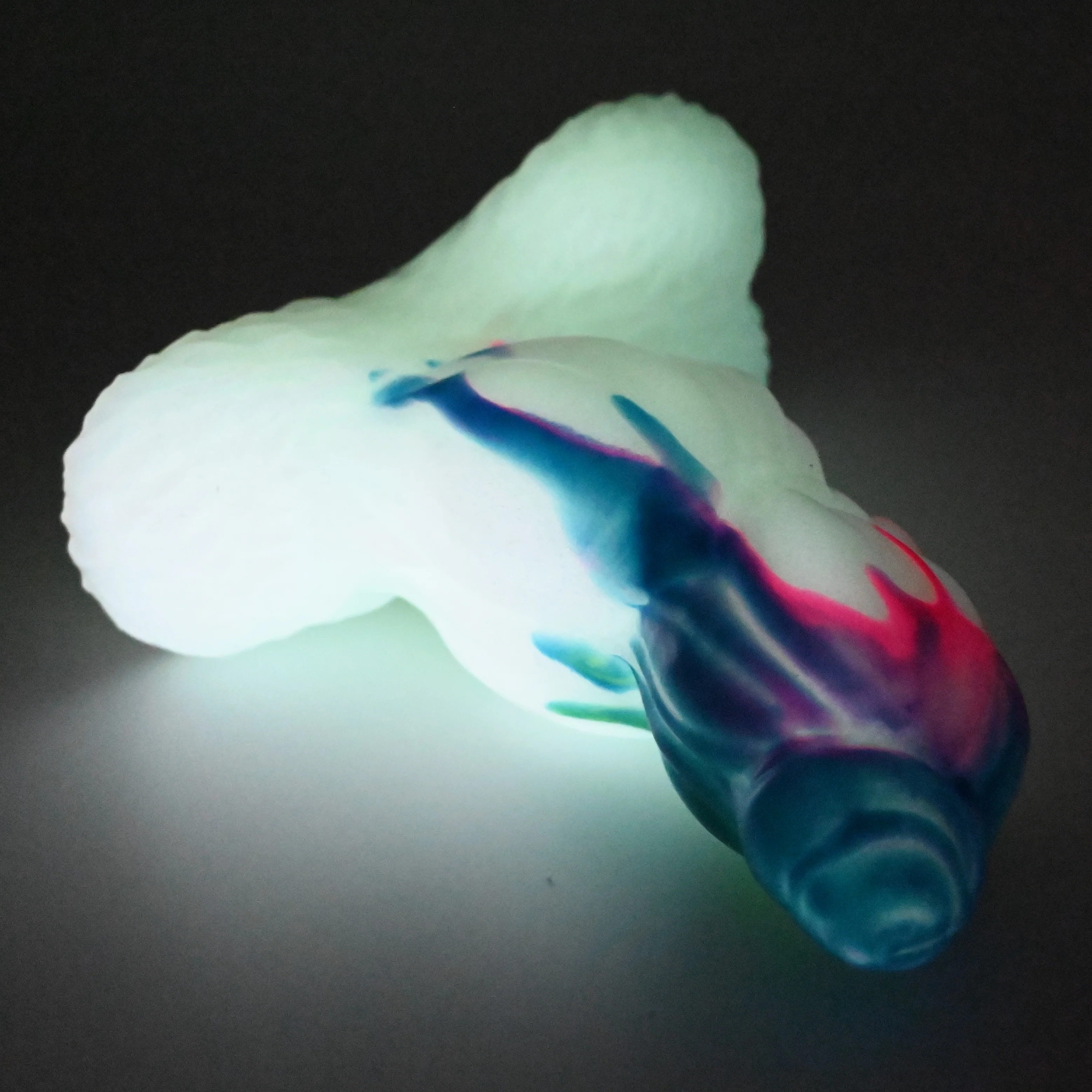 Y3MGJ83 Kong Medium 0050 UV GITD - Image 4