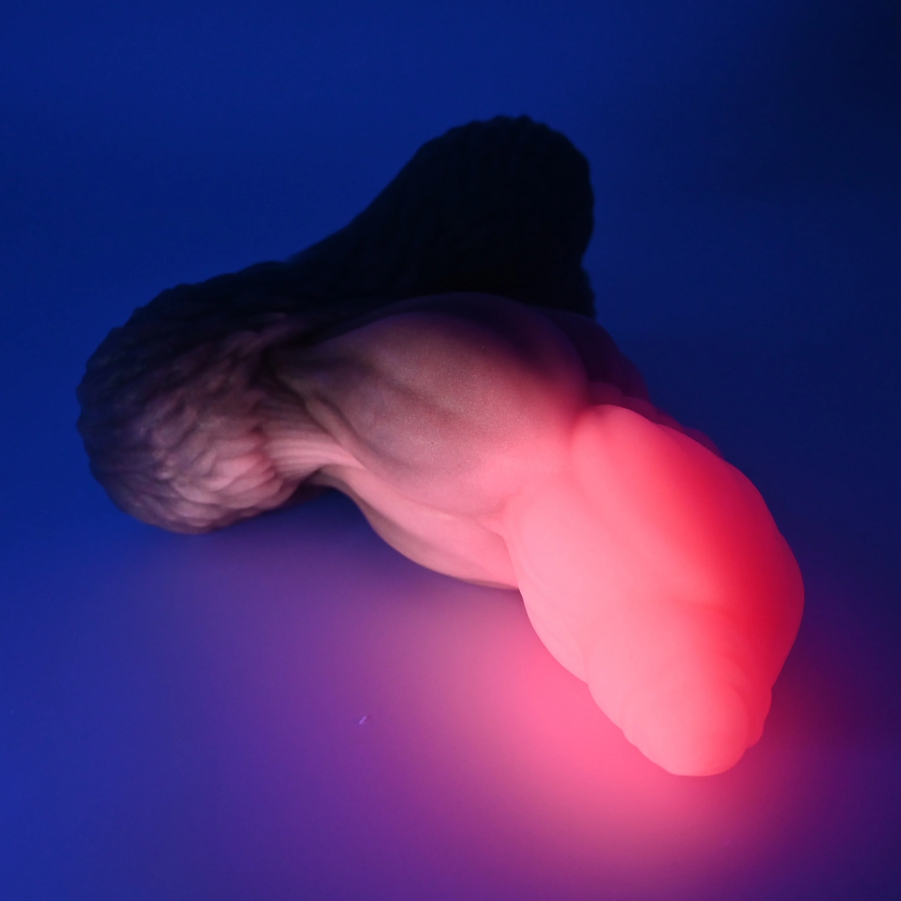 Y3XGP05 Kong Medium 0020 UV GITD - Image 3