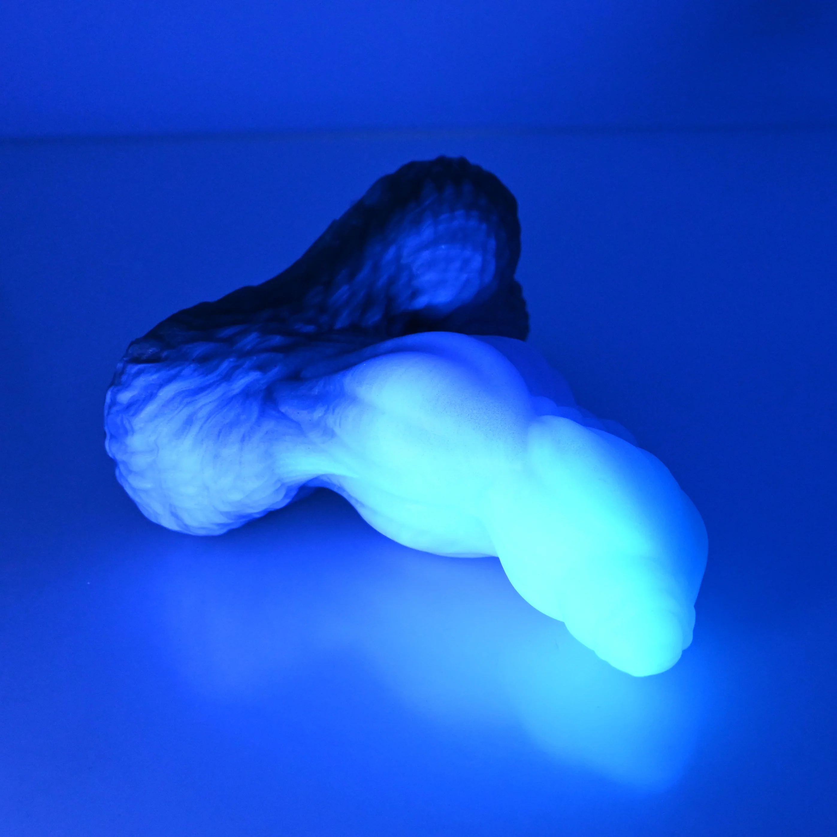 Y2XFJ56 Kong Small 0020 UV GITD CS - Image 3