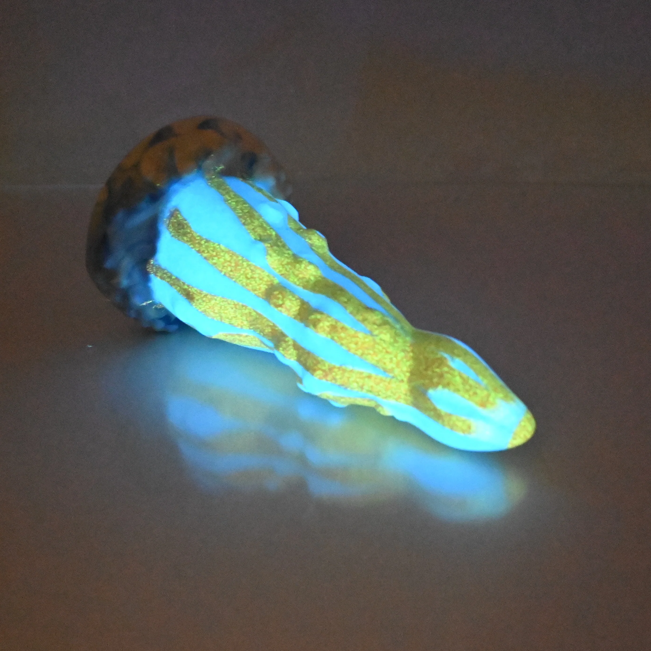 N2SCN67 Nereid Small 0030 UV GITD - Image 4