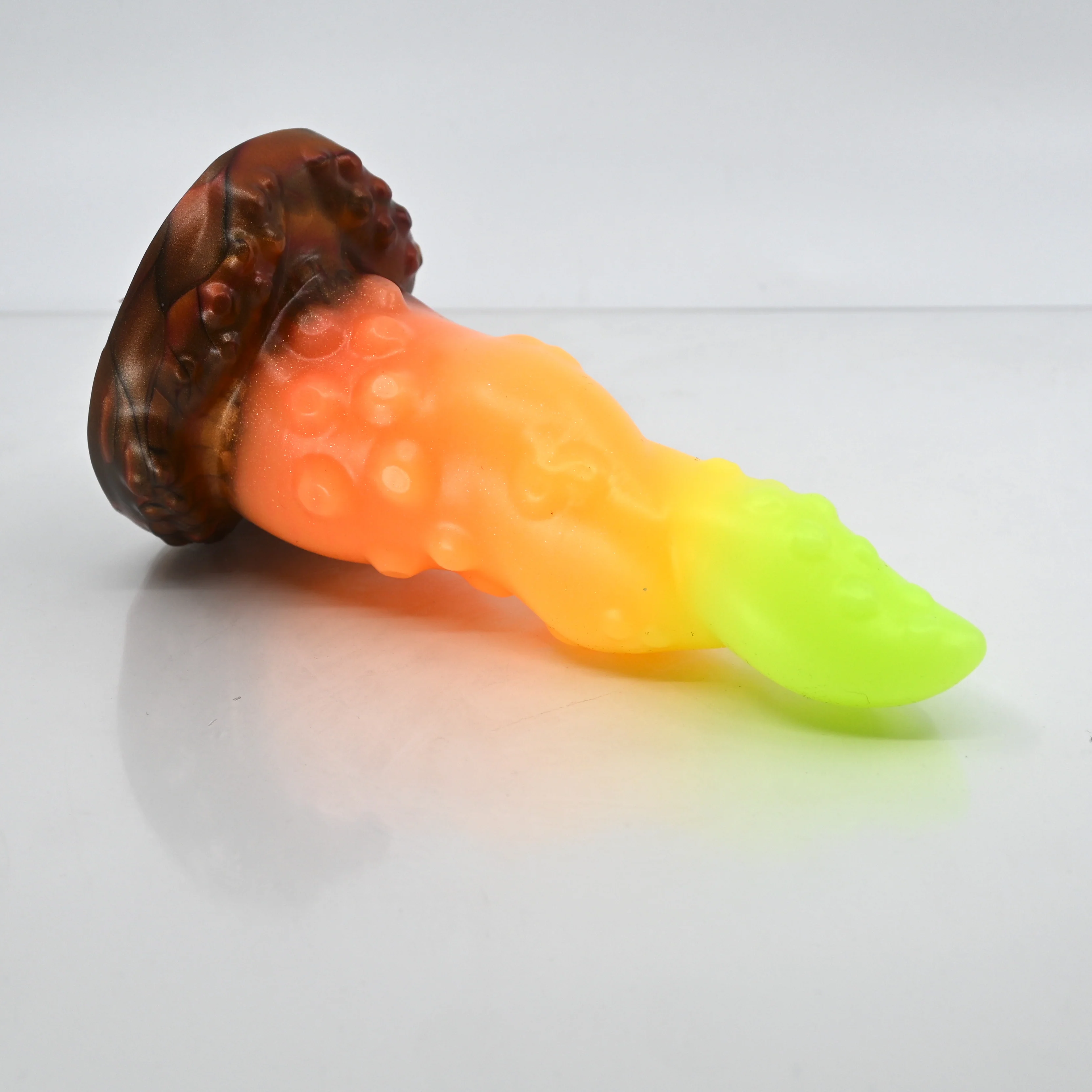 N2SCU04 Nereid Small 0030 UV GITD