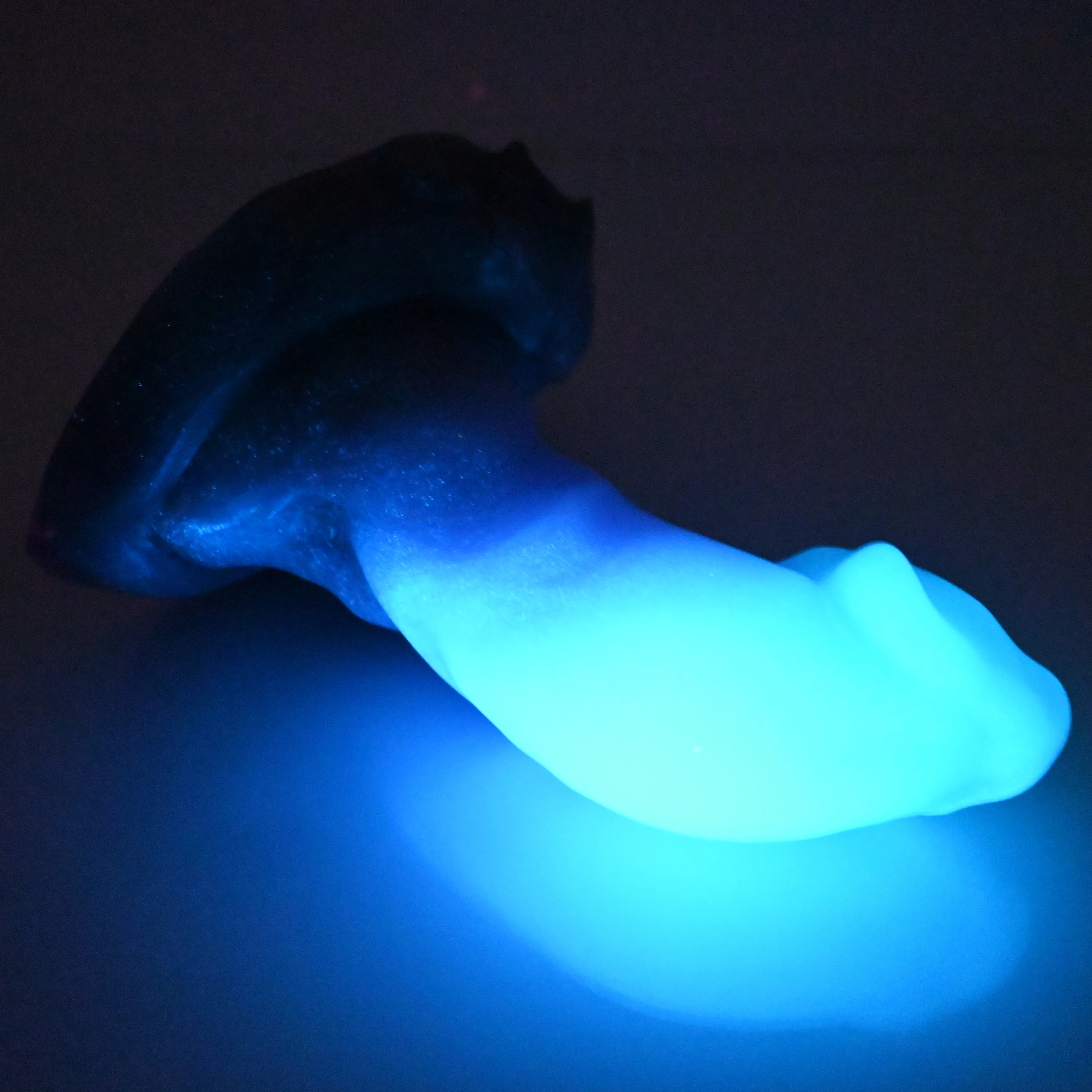 R3XEV88 Oberon Medium 0020 UV GITD CS - Image 4