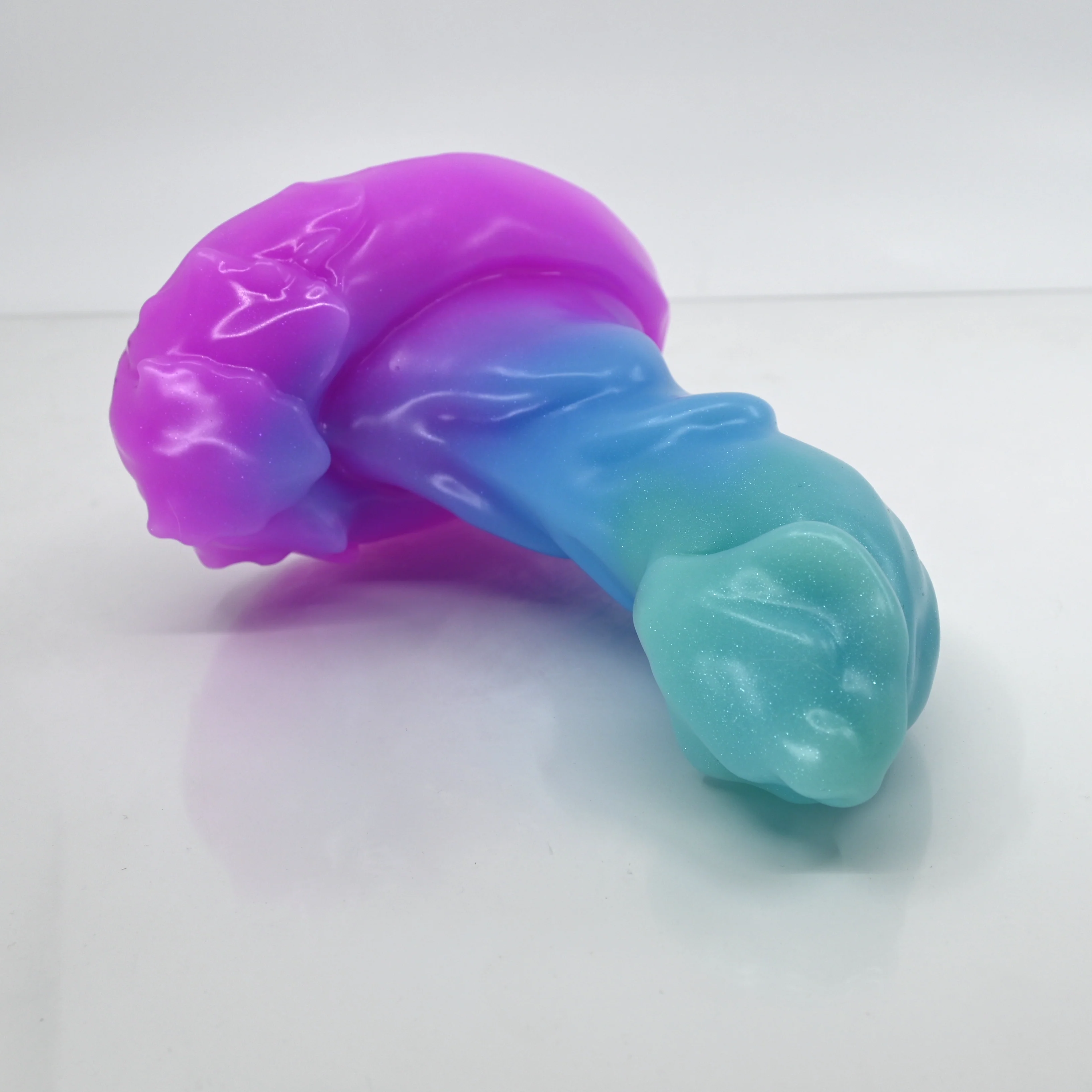 R3XCW82 Oberon Medium 0020 UV GITD