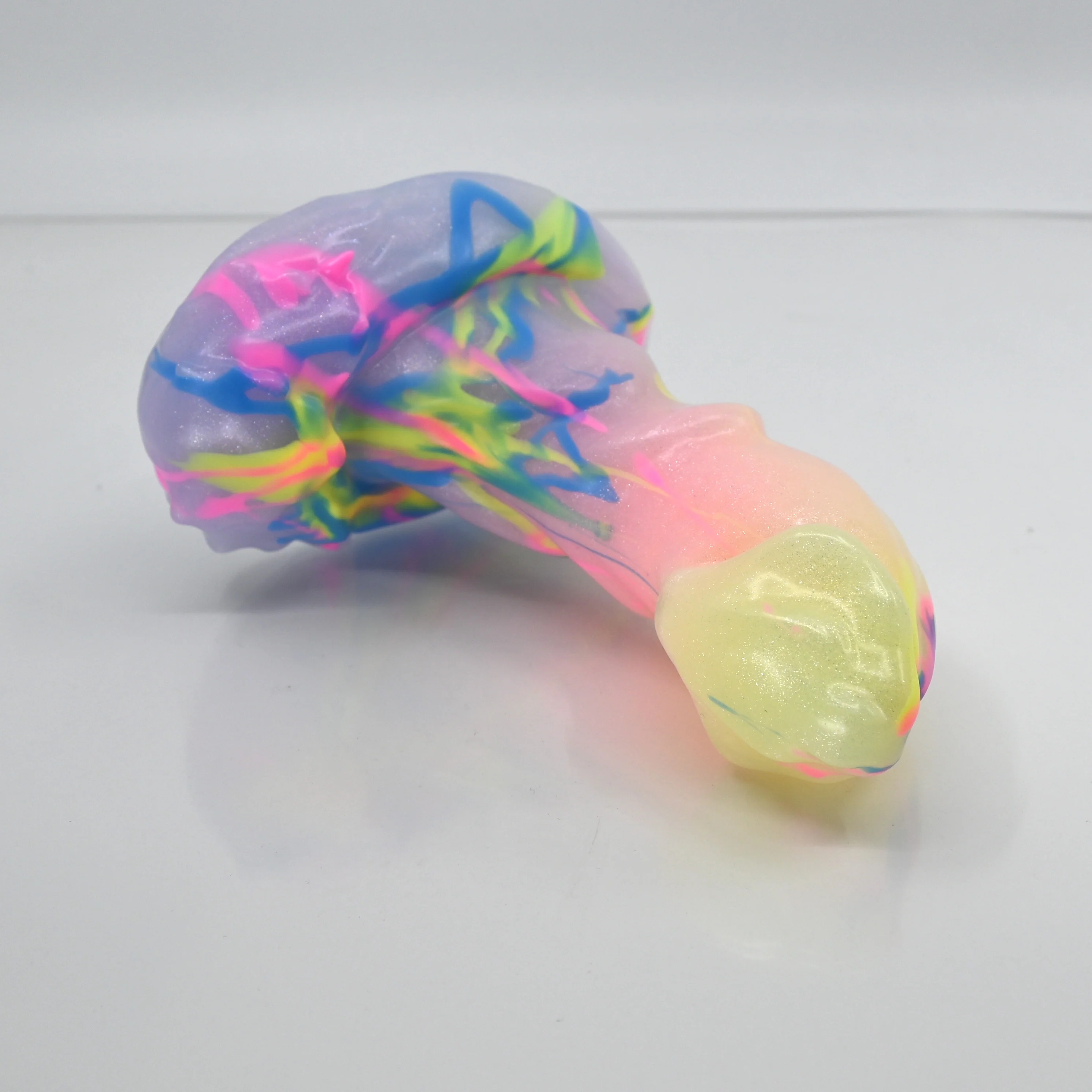 R2SCN86 Oberon Small 0030 UV GITD