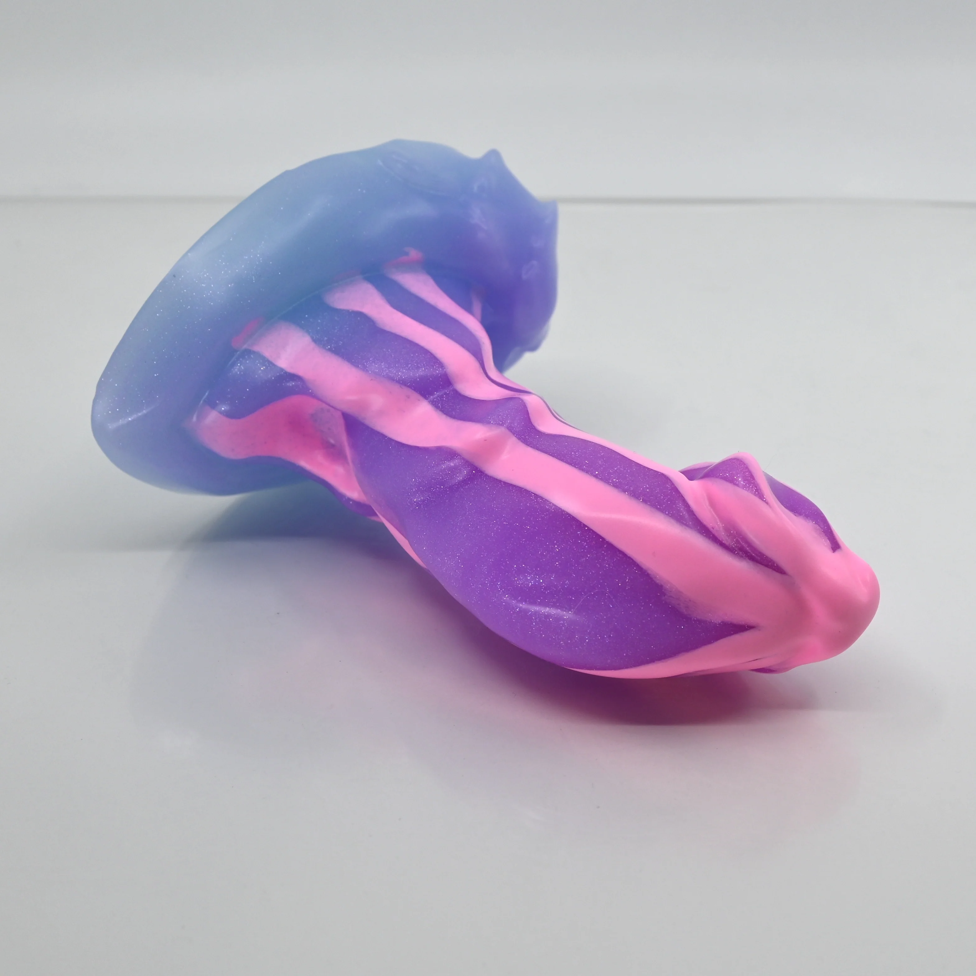 R2SCQ43 Oberon Small 0030 UV GITD - Image 2