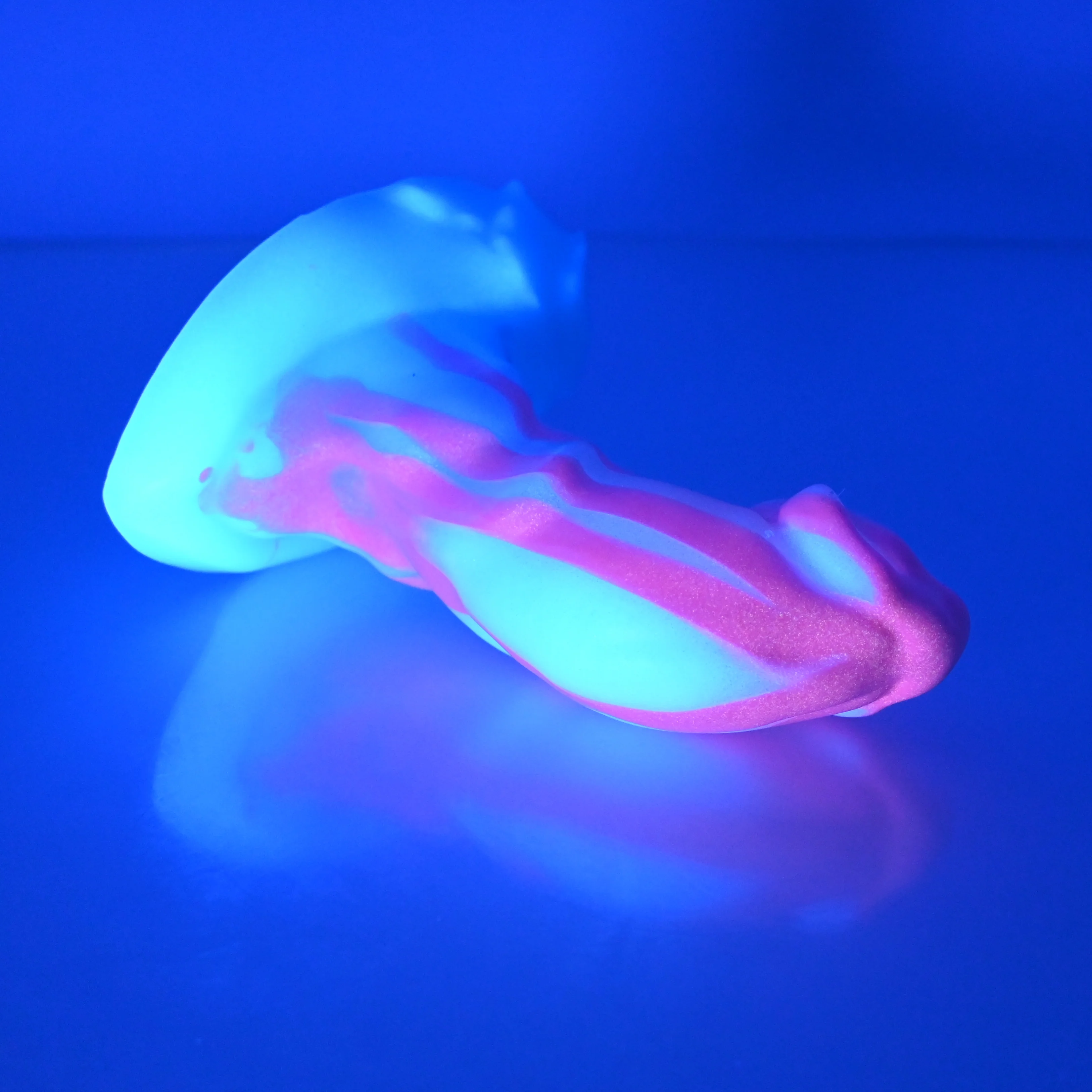 R2SCQ38 Oberon Small 0030 UV GITD - Image 3