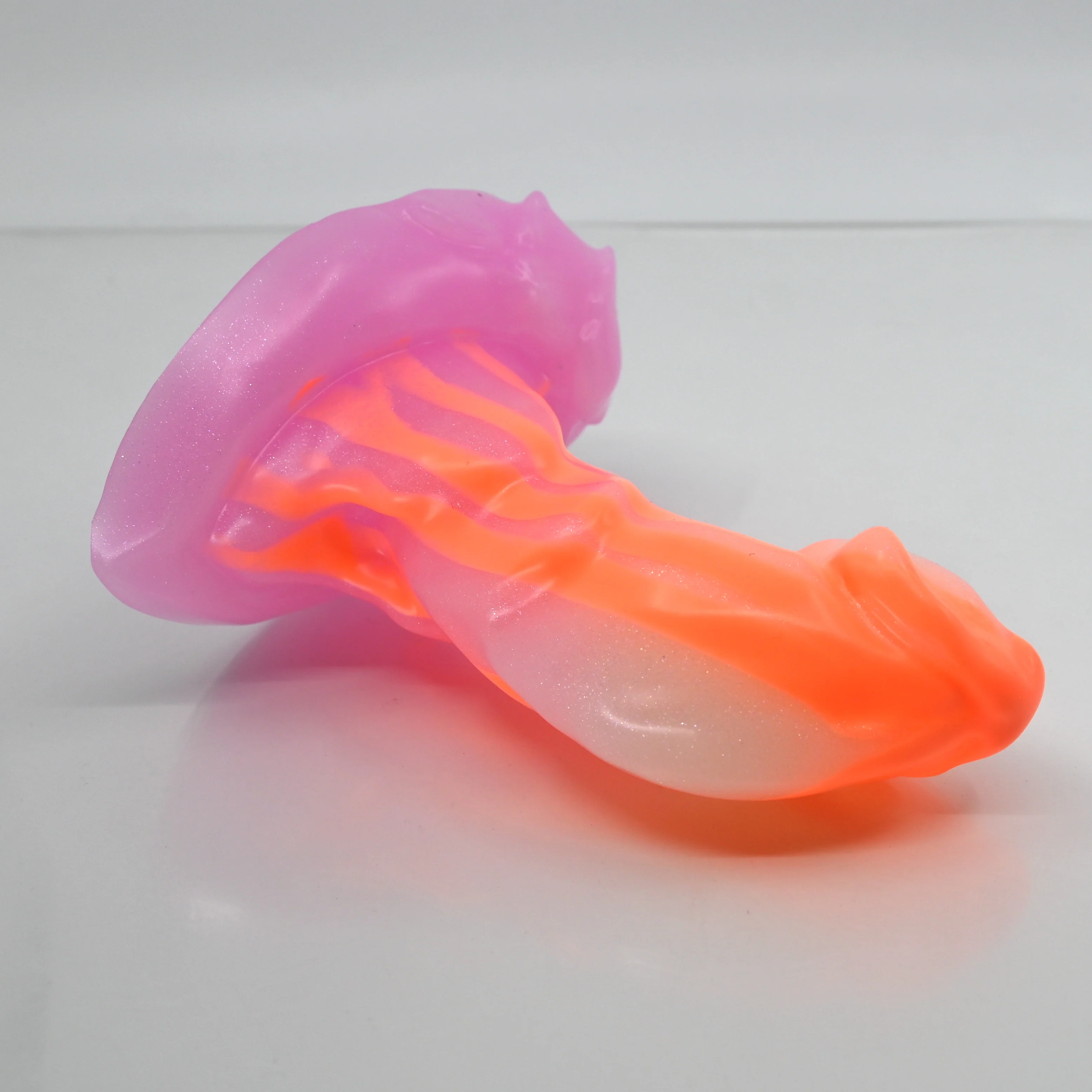R2SCQ40 Oberon Small 0030 UV GITD - Image 2
