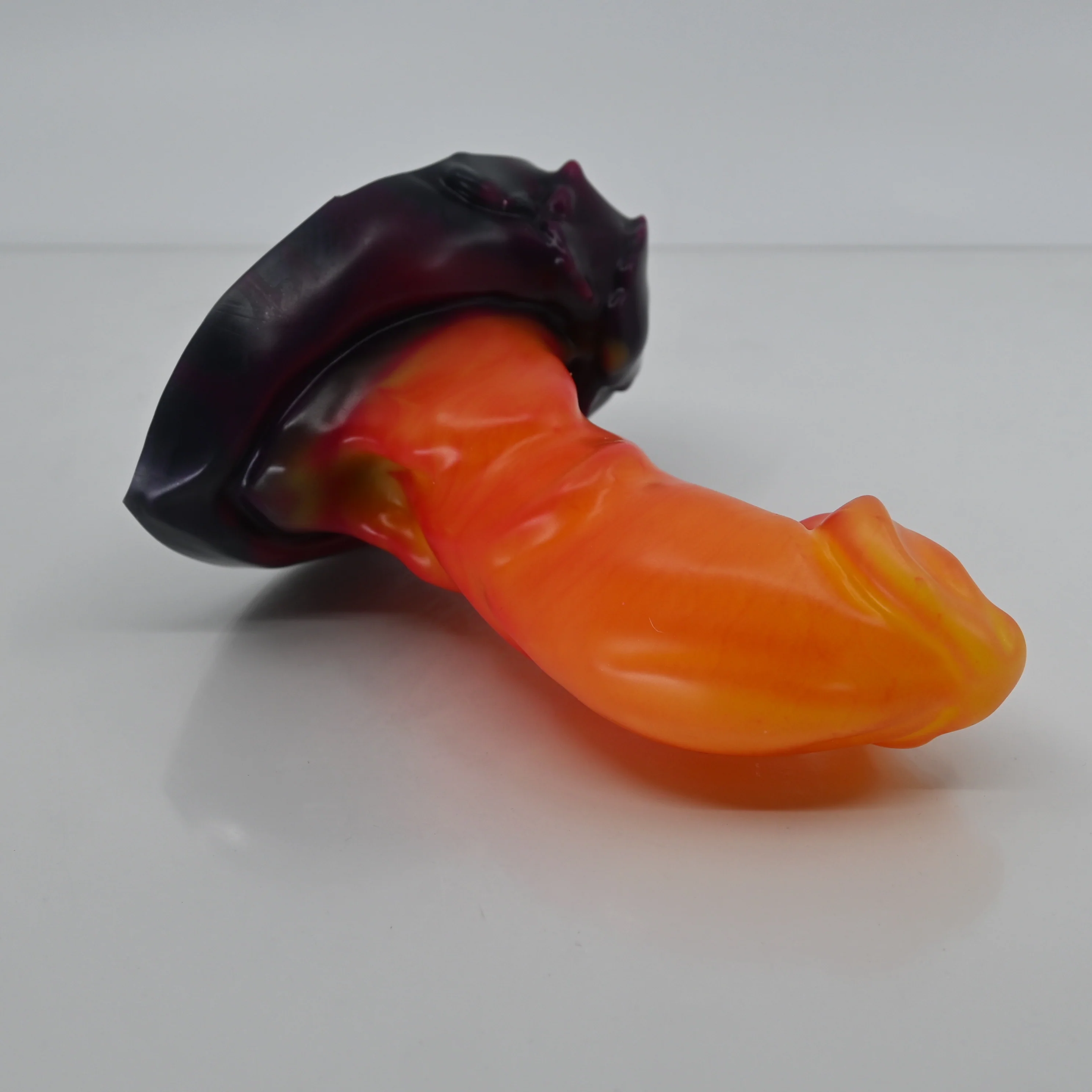 R2MCW93 Oberon Small 0050 UV GITD - Image 2