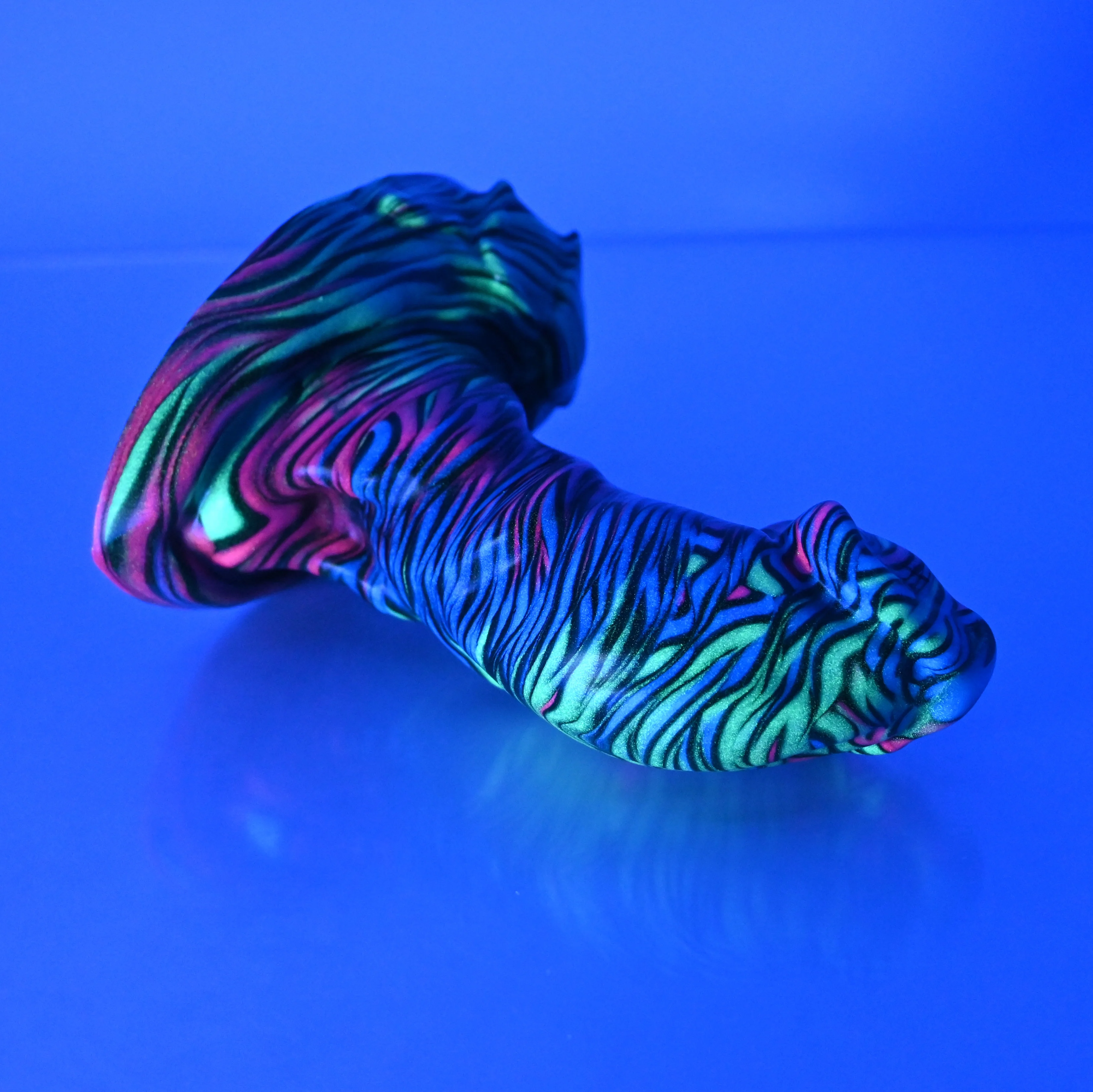 R2MDE77 Oberon Small 0050 UV GITD - Image 3