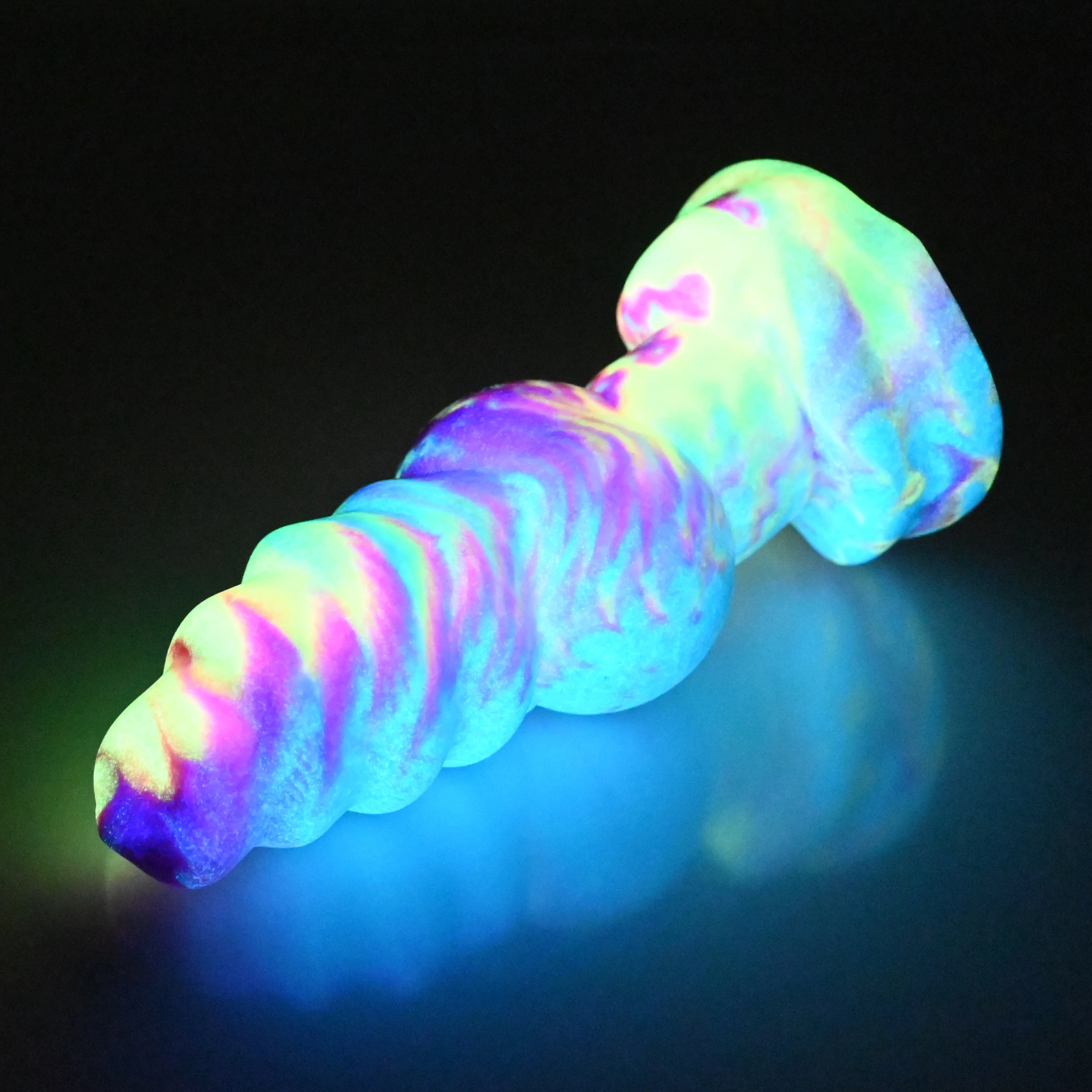 P2SBC22 Pluto Small Soft UV GITD *FLOP* - Image 5
