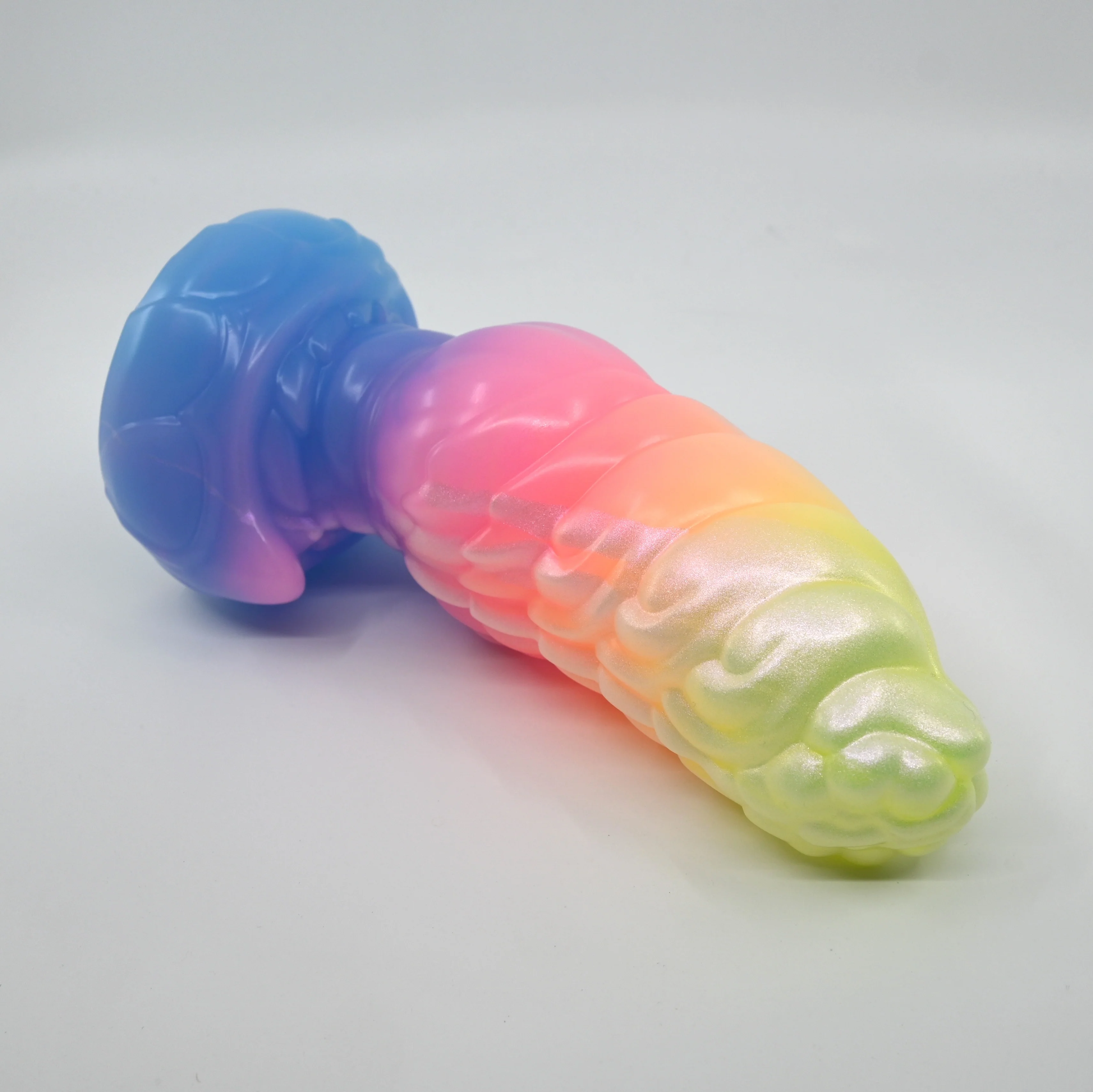 P4SGQ07 Pluto Large 0030 UV GITD