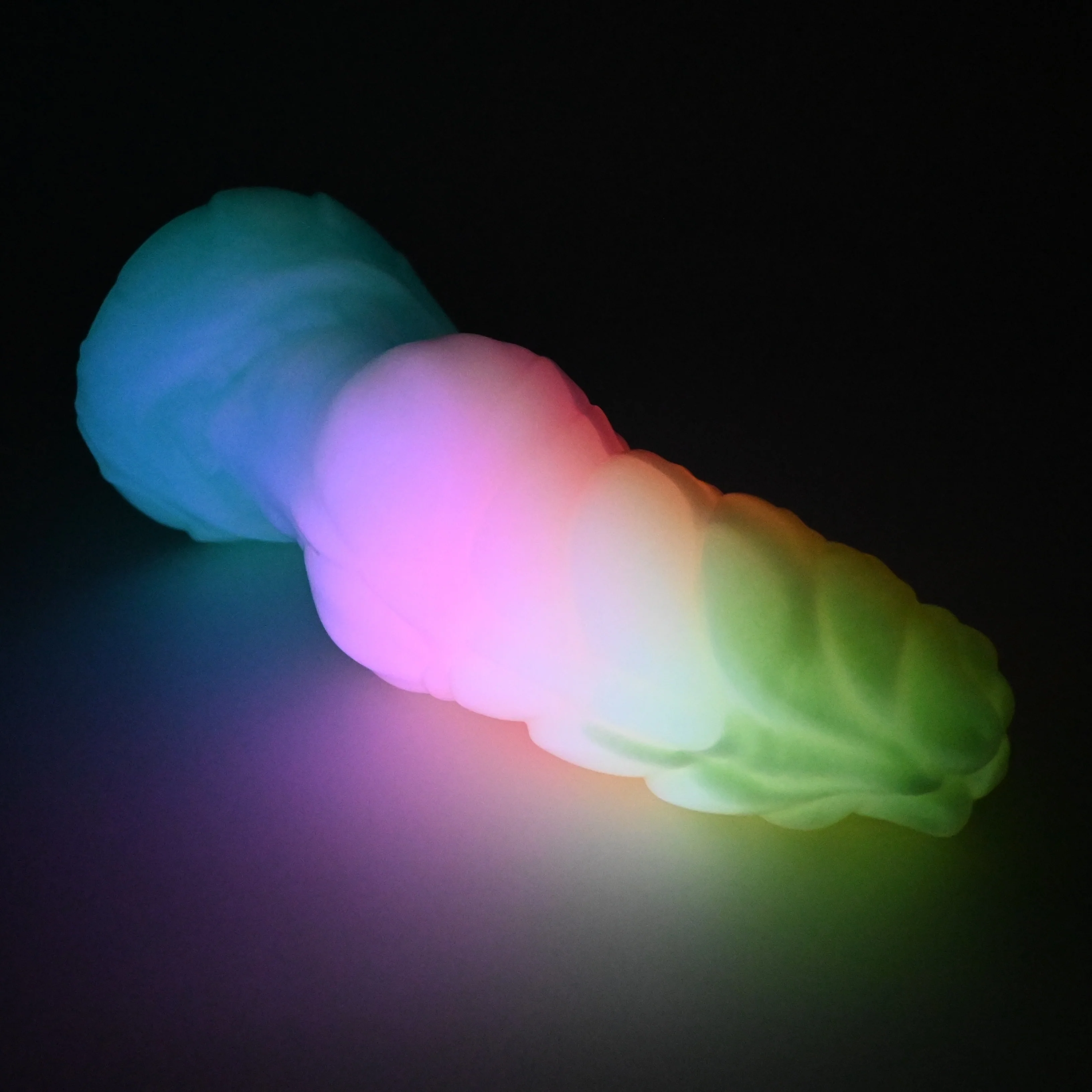 P4SGQ07 Pluto Large 0030 UV GITD - Image 4