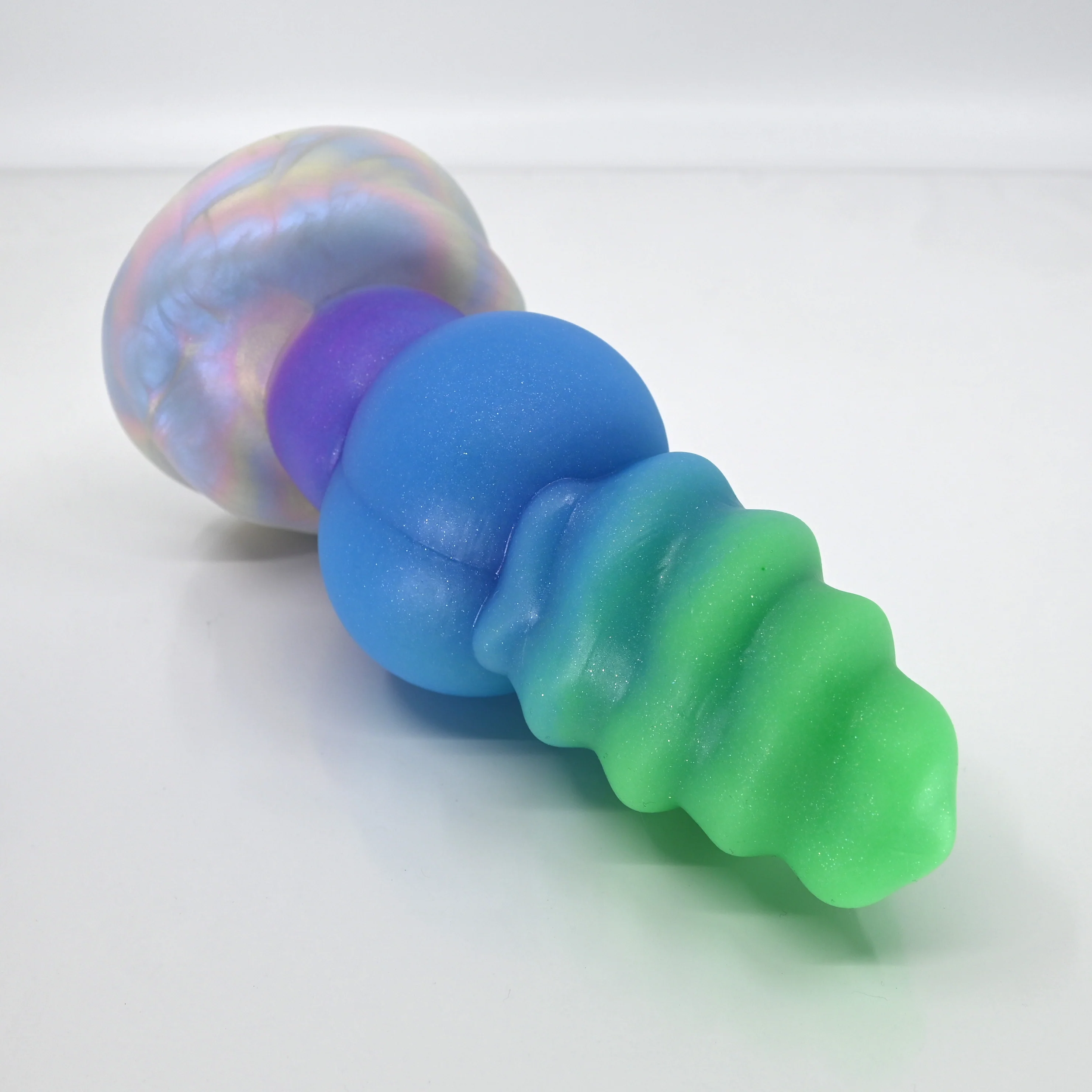 P3SBQ09 Pluto Medium 0030 UV GITD - Image 2